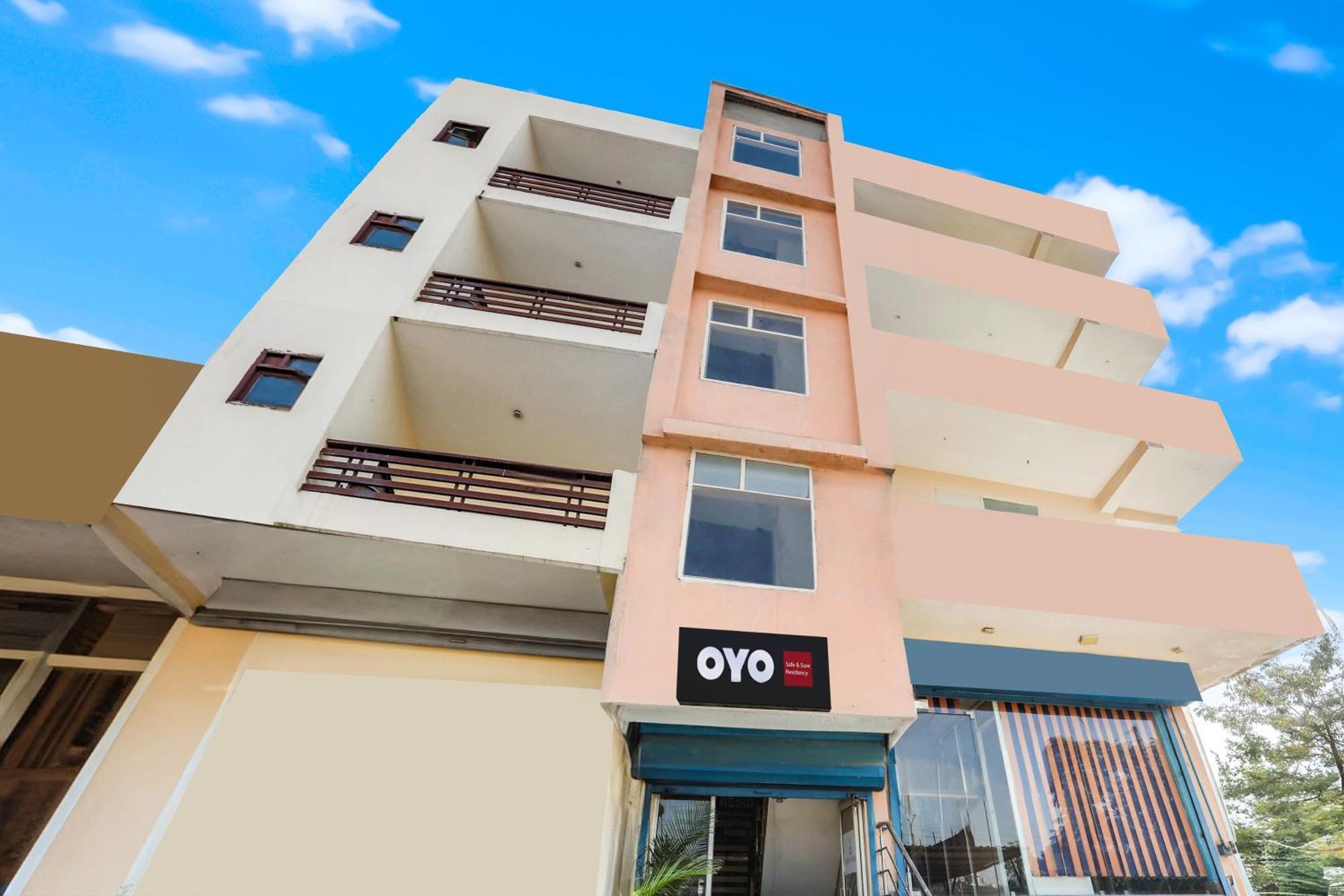 O Safe & Sure Residency Hotel *