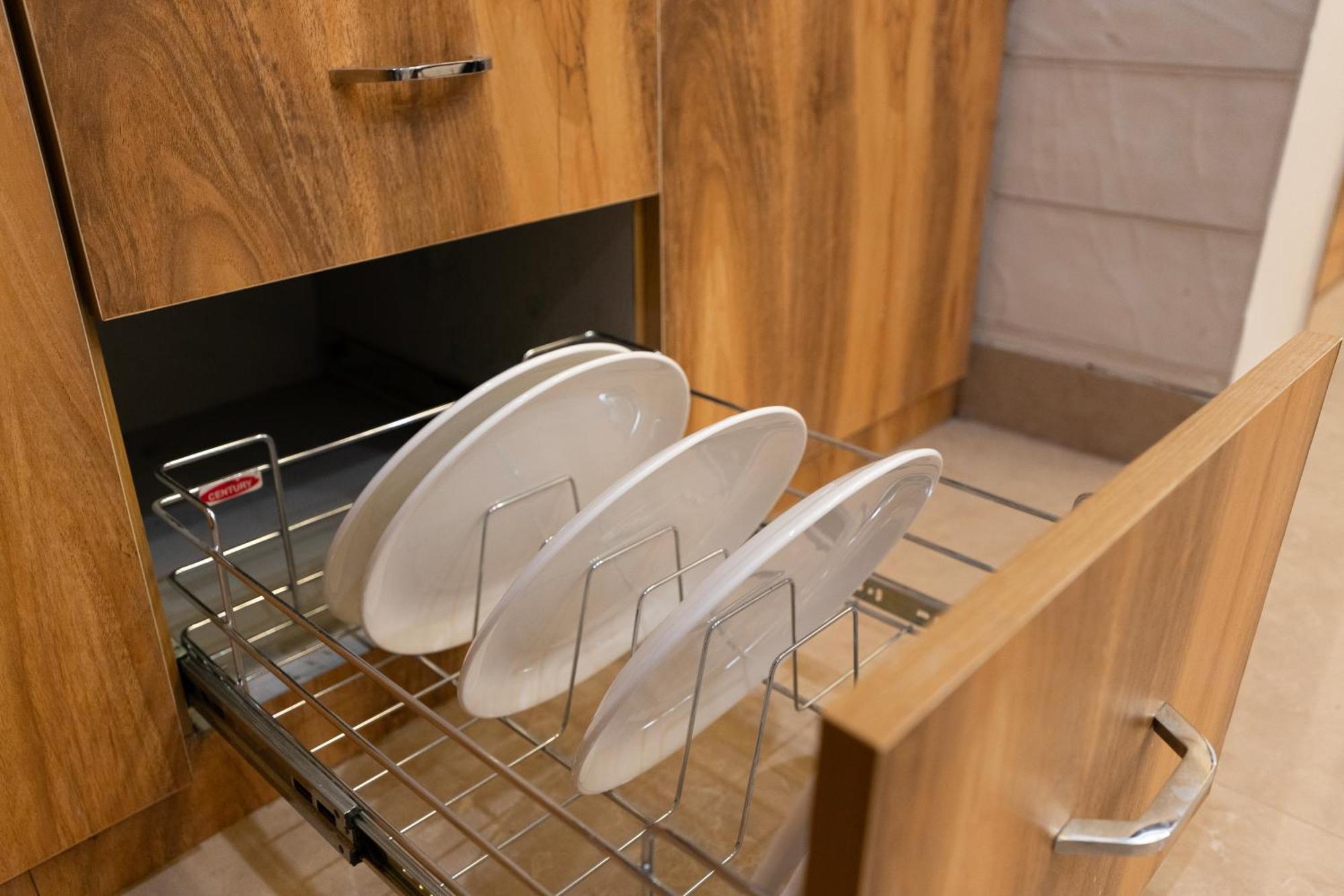 1 Bhk Serviced Apartments Sector 52 Near Millennium City Centre Metro Station