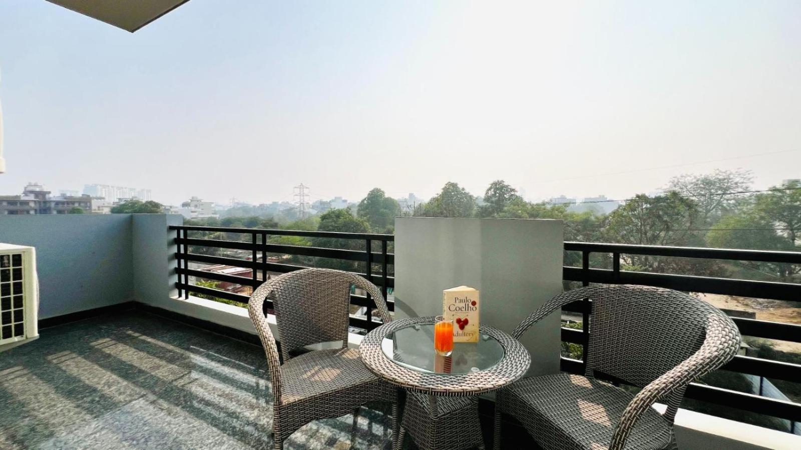 Bluo Medicity - 3* Gurgaon