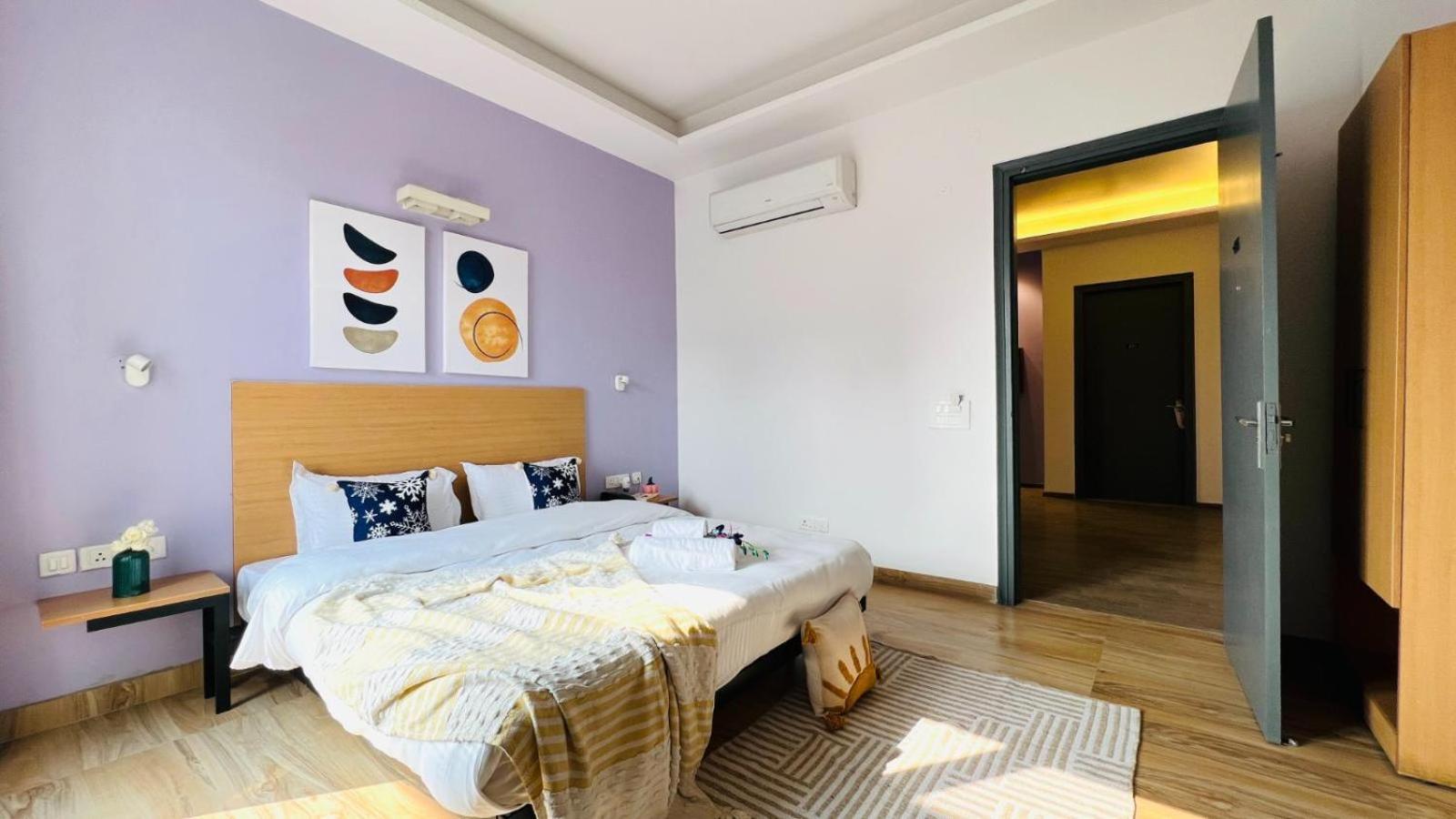 Hotel Bluo Medicity - Gurgaon
