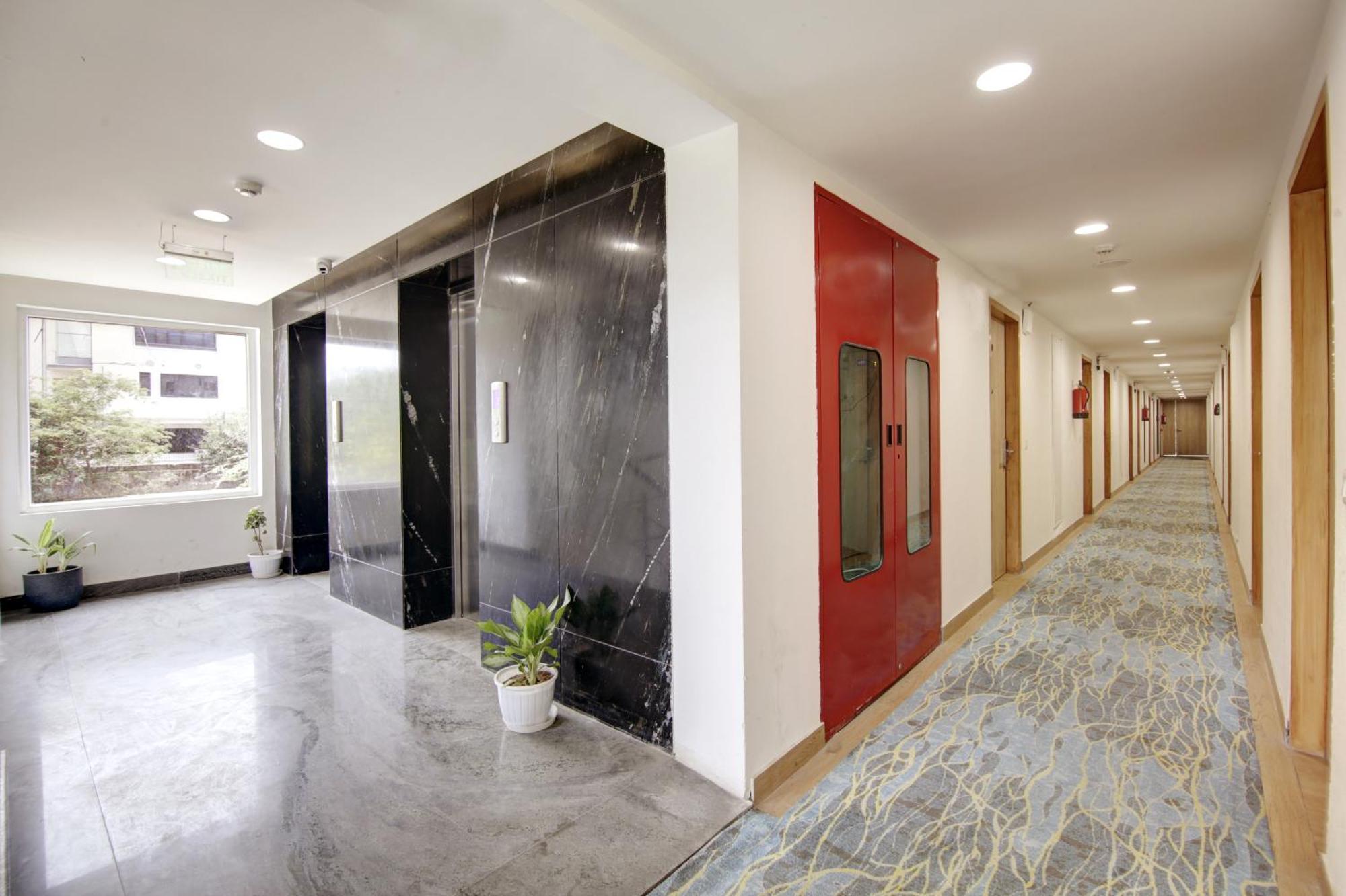 Flxho Cyber One - And Banquet Cyber City Gurgaon