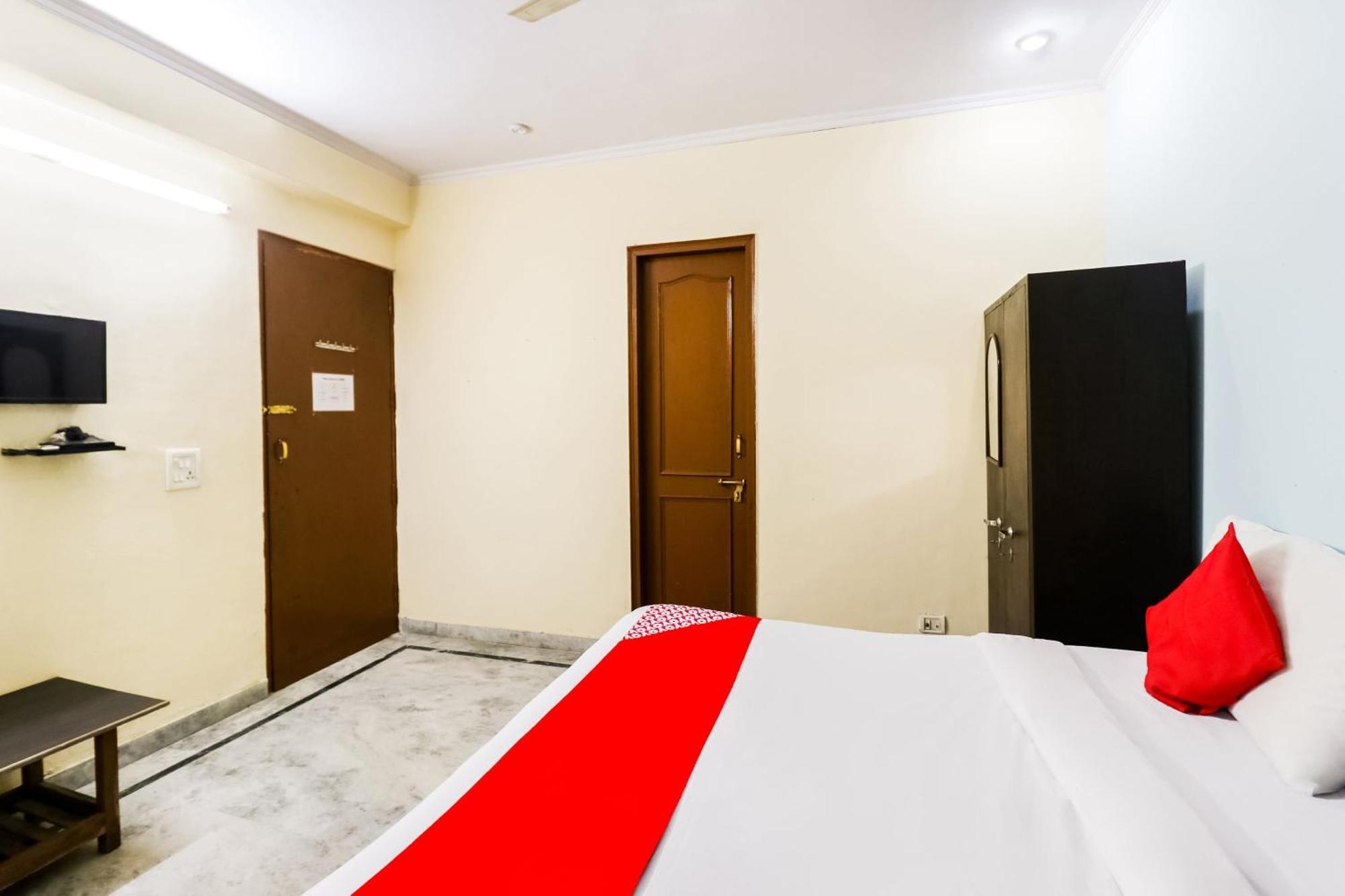 O Maurya Residency Hotel