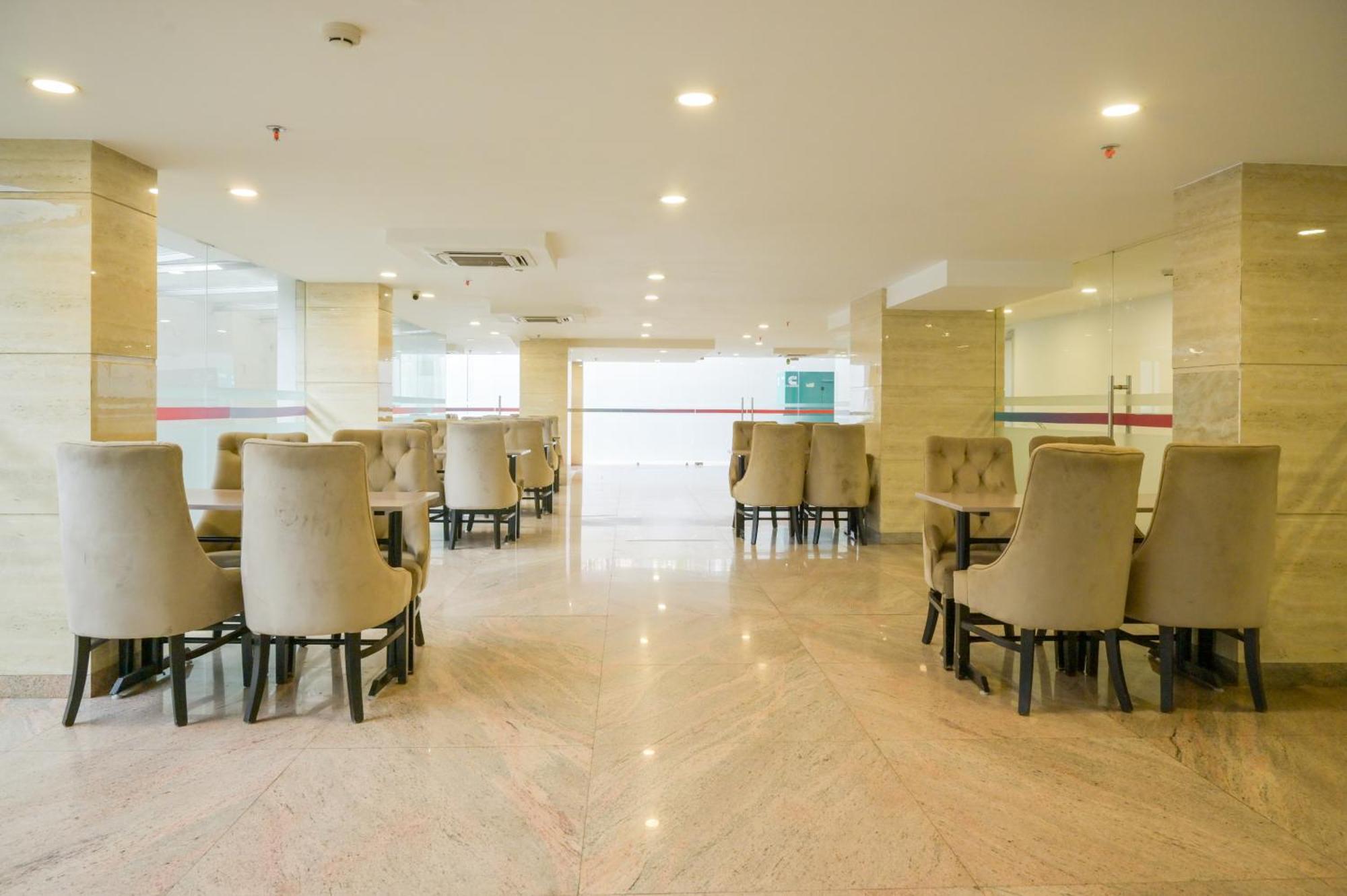 Hotel Housr Platinum Iffco Chowk *