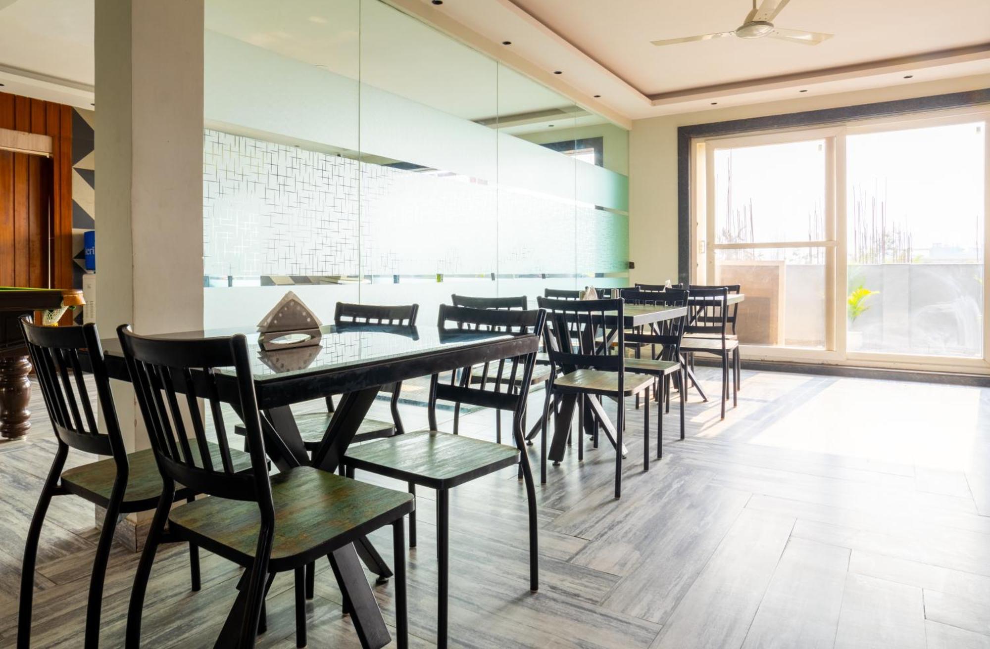 Housr Phase 1 Hotel *