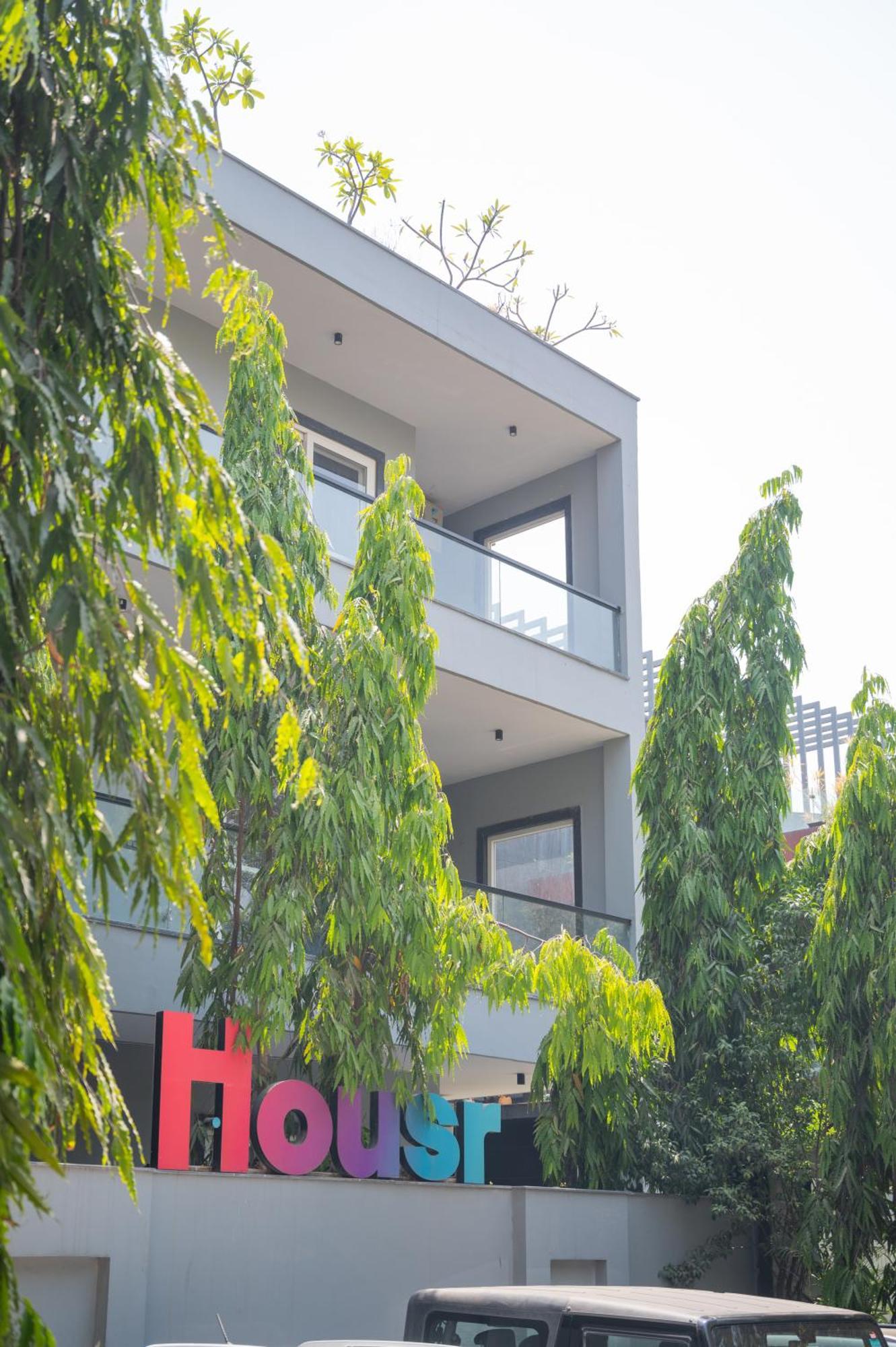 Housr Phase 1 Hotel *