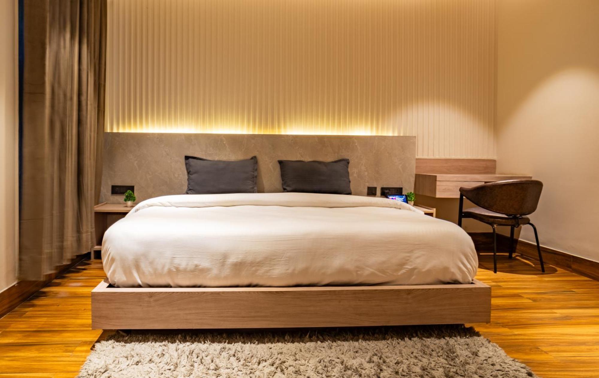 Housr Phase 1 * Gurgaon