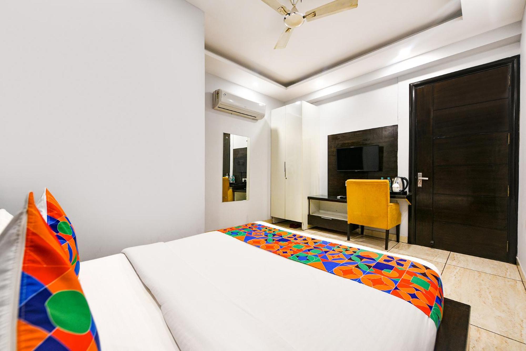 Fabhotel Suits 3* Gurgaon