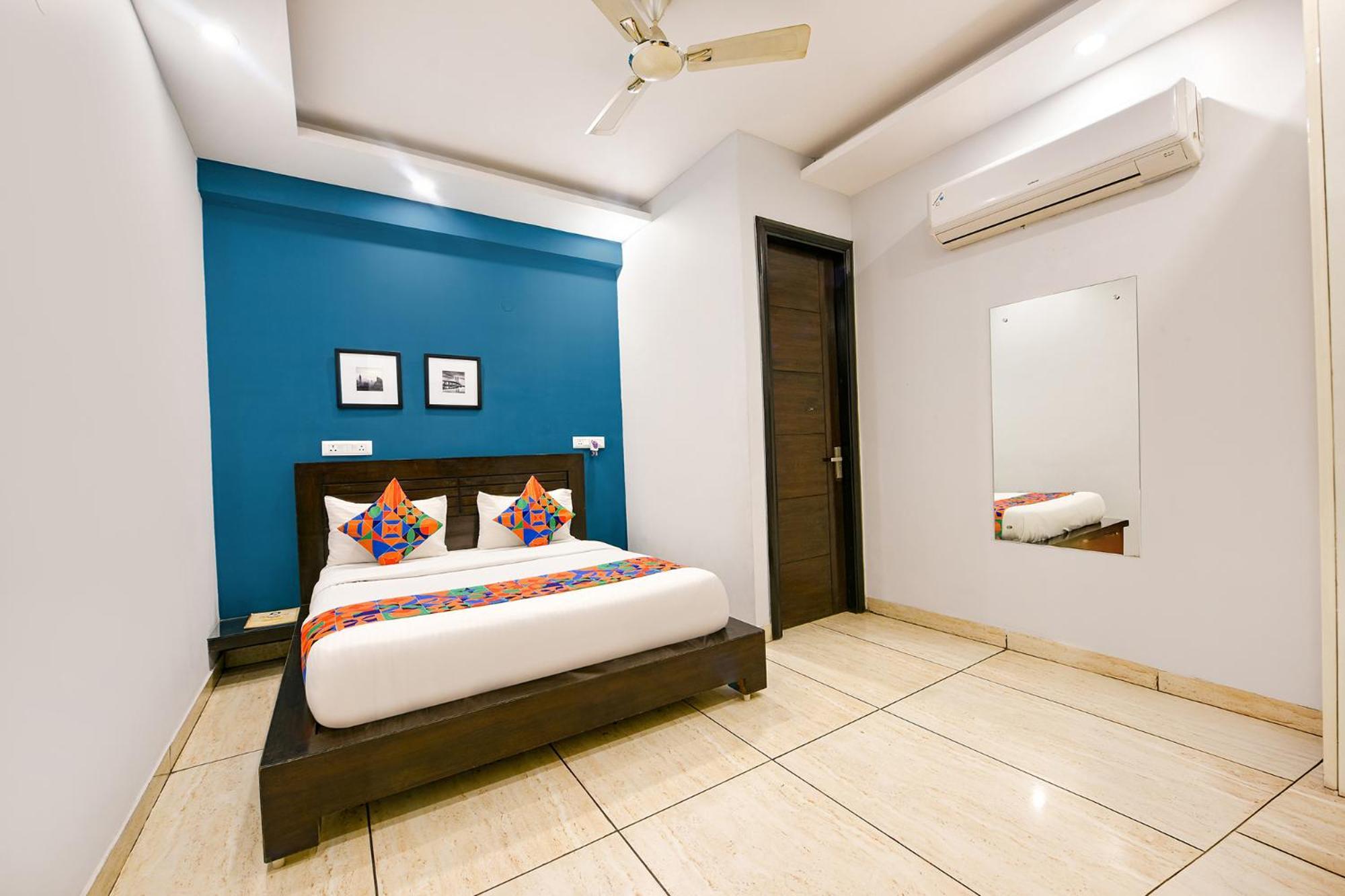 Fabhotel Suits