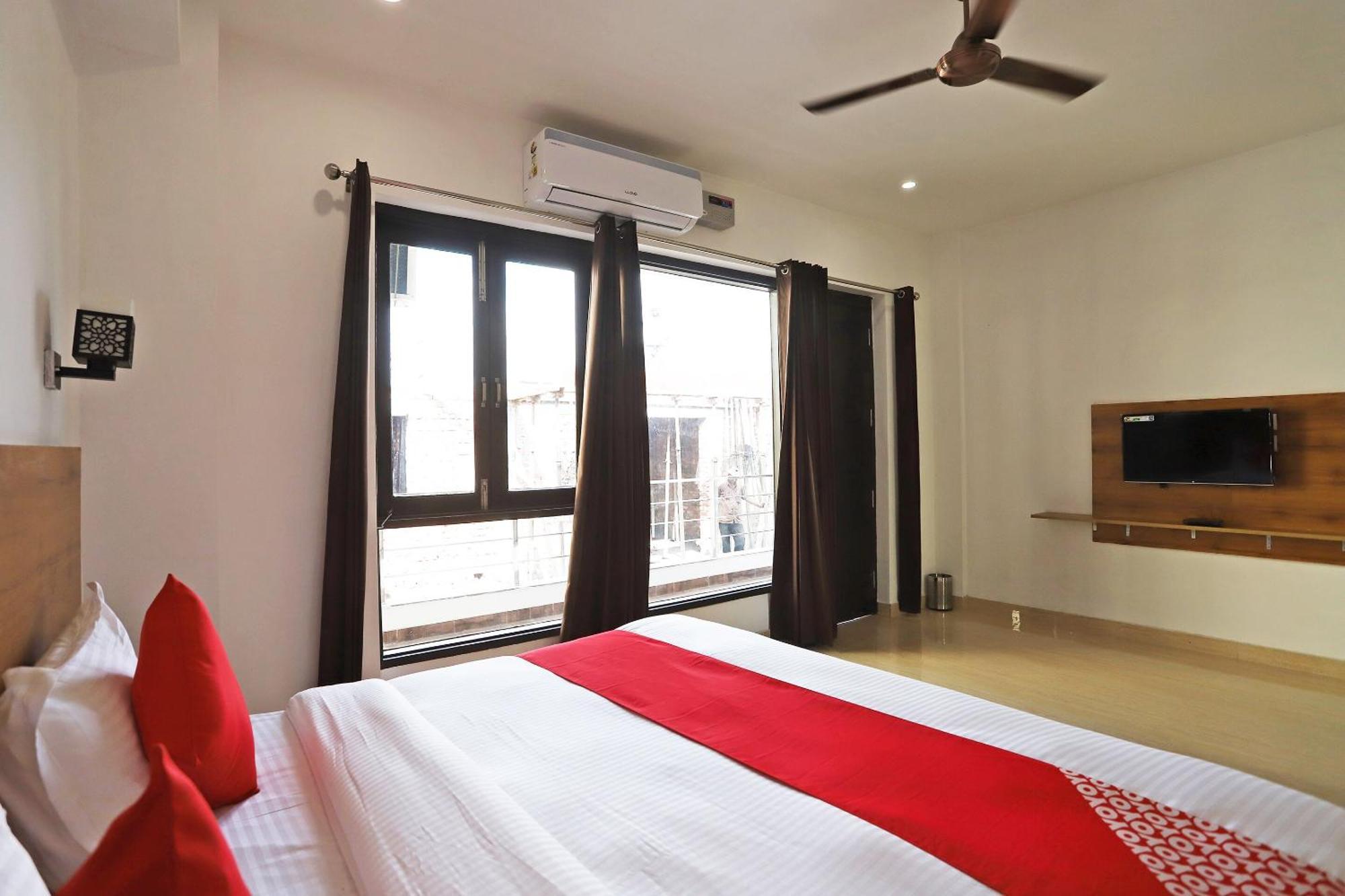 Hotel O Habitat Gurgaon