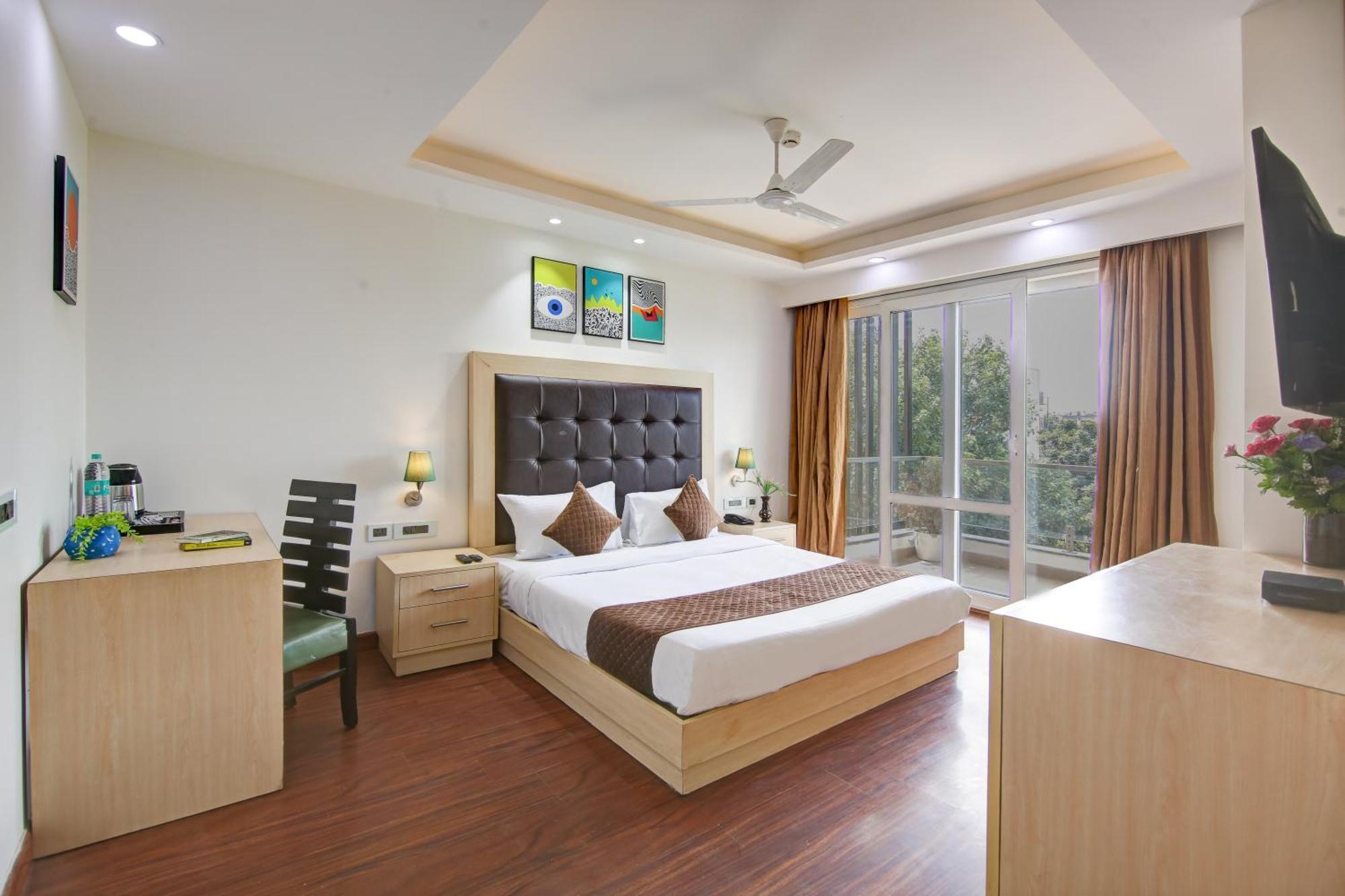 Hotel Limewood - Unitech Cyber Park Gurgaon