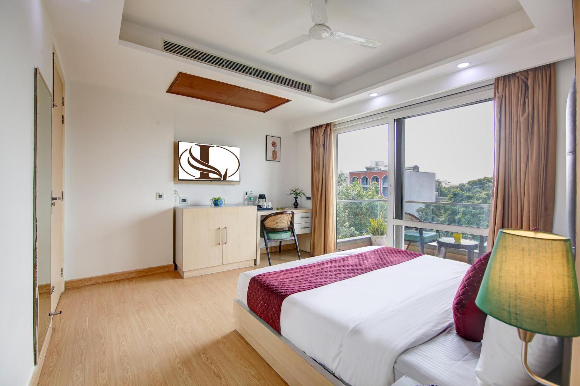 Limewood - Unitech Cyber Park 3*