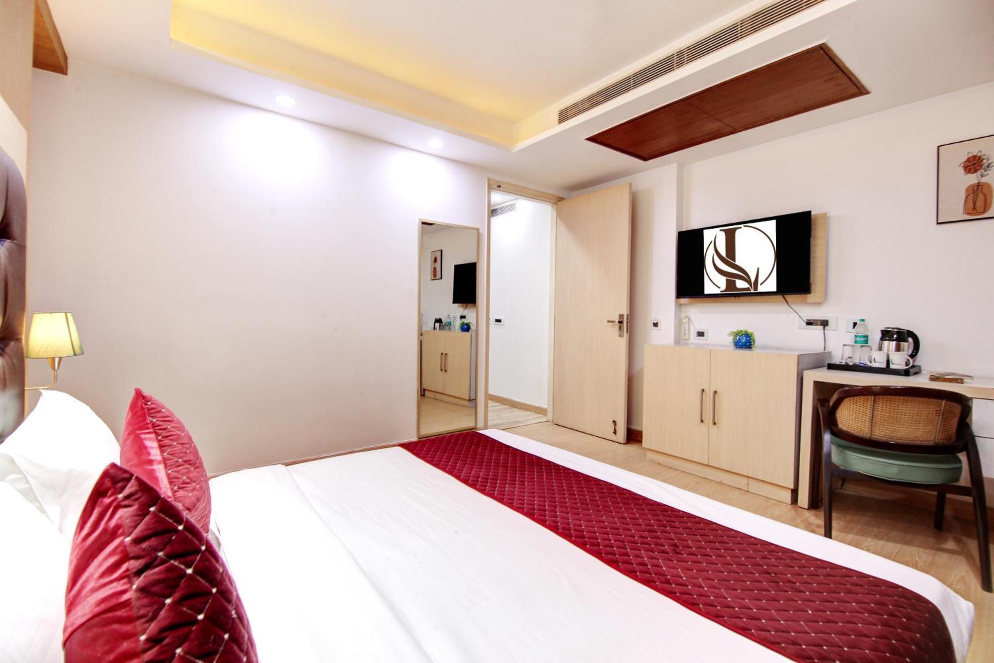 Limewood - Unitech Cyber Park 3*