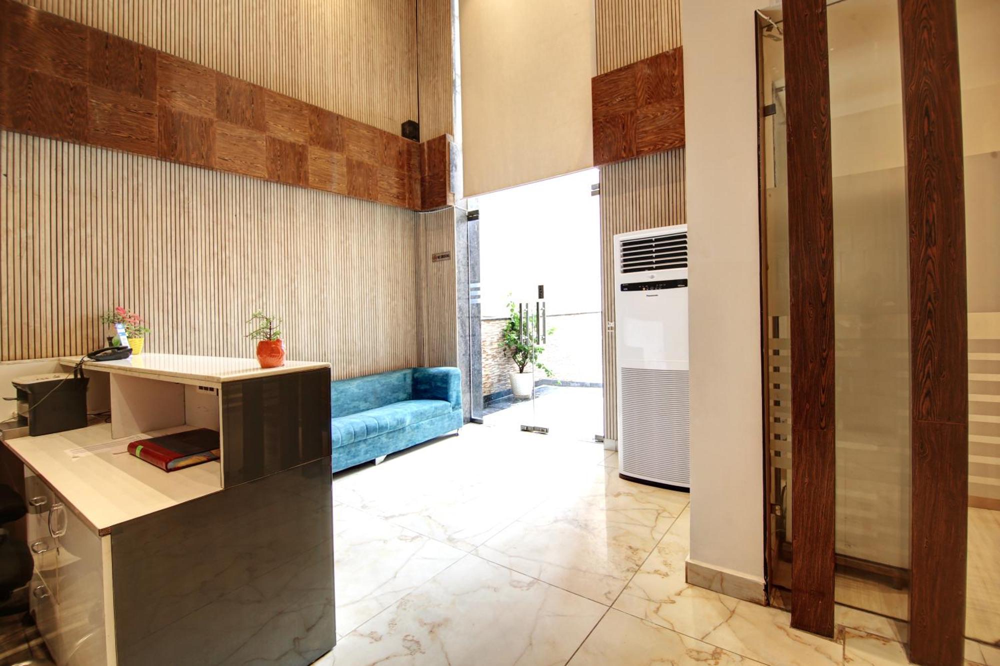 Limewood - Unitech Cyber Park 3* Gurgaon