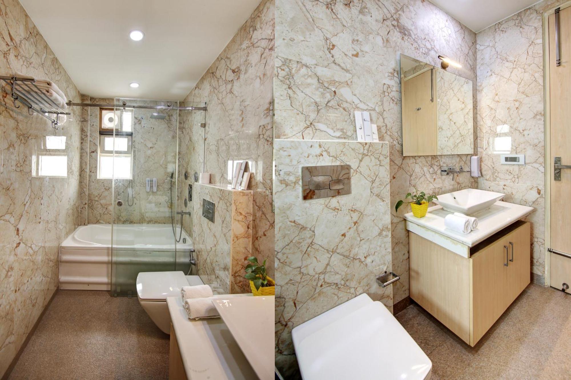 Limewood - Unitech Cyber Park Hotel 3*