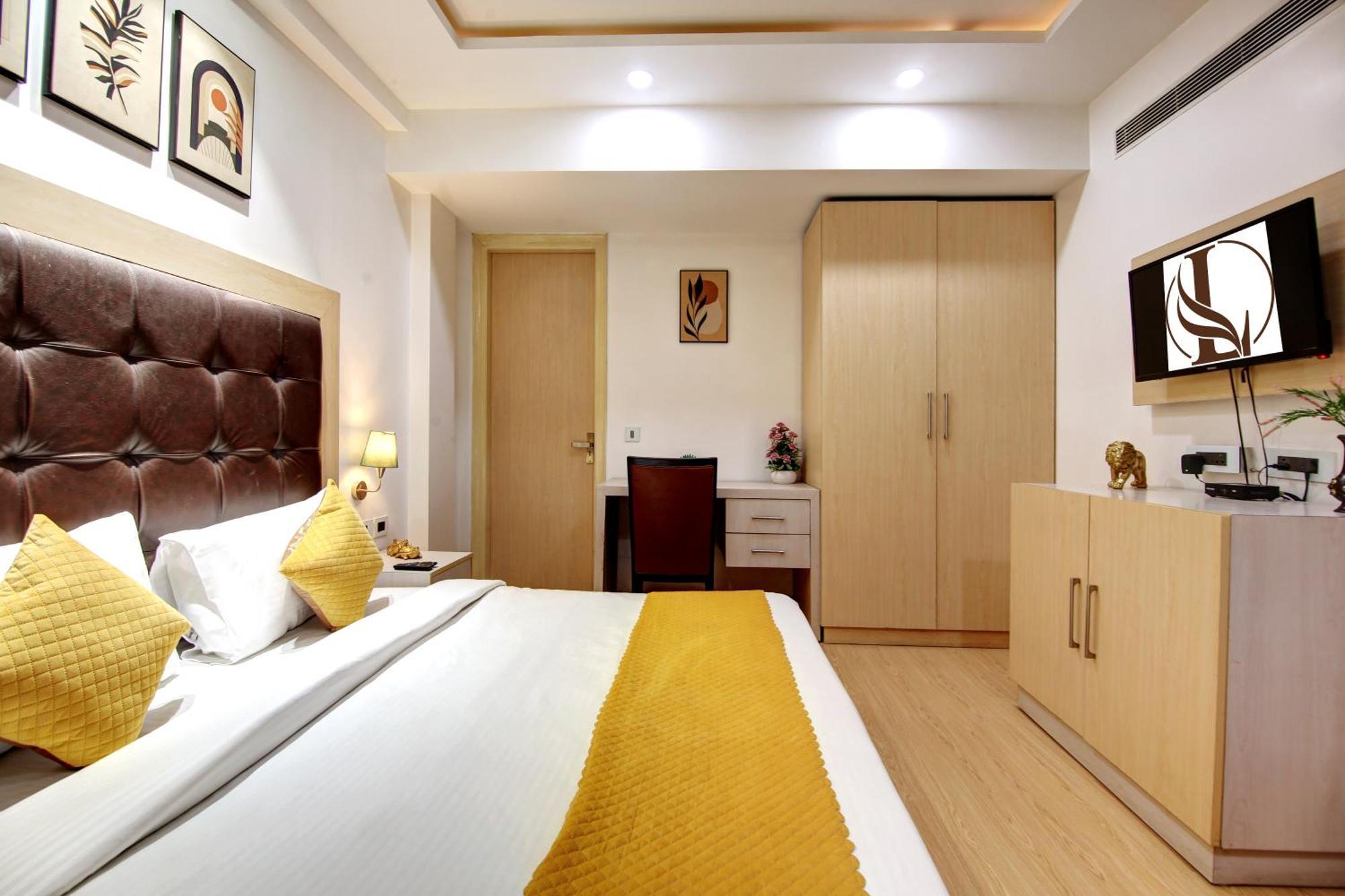 Hotel Limewood - Unitech Cyber Park 3*