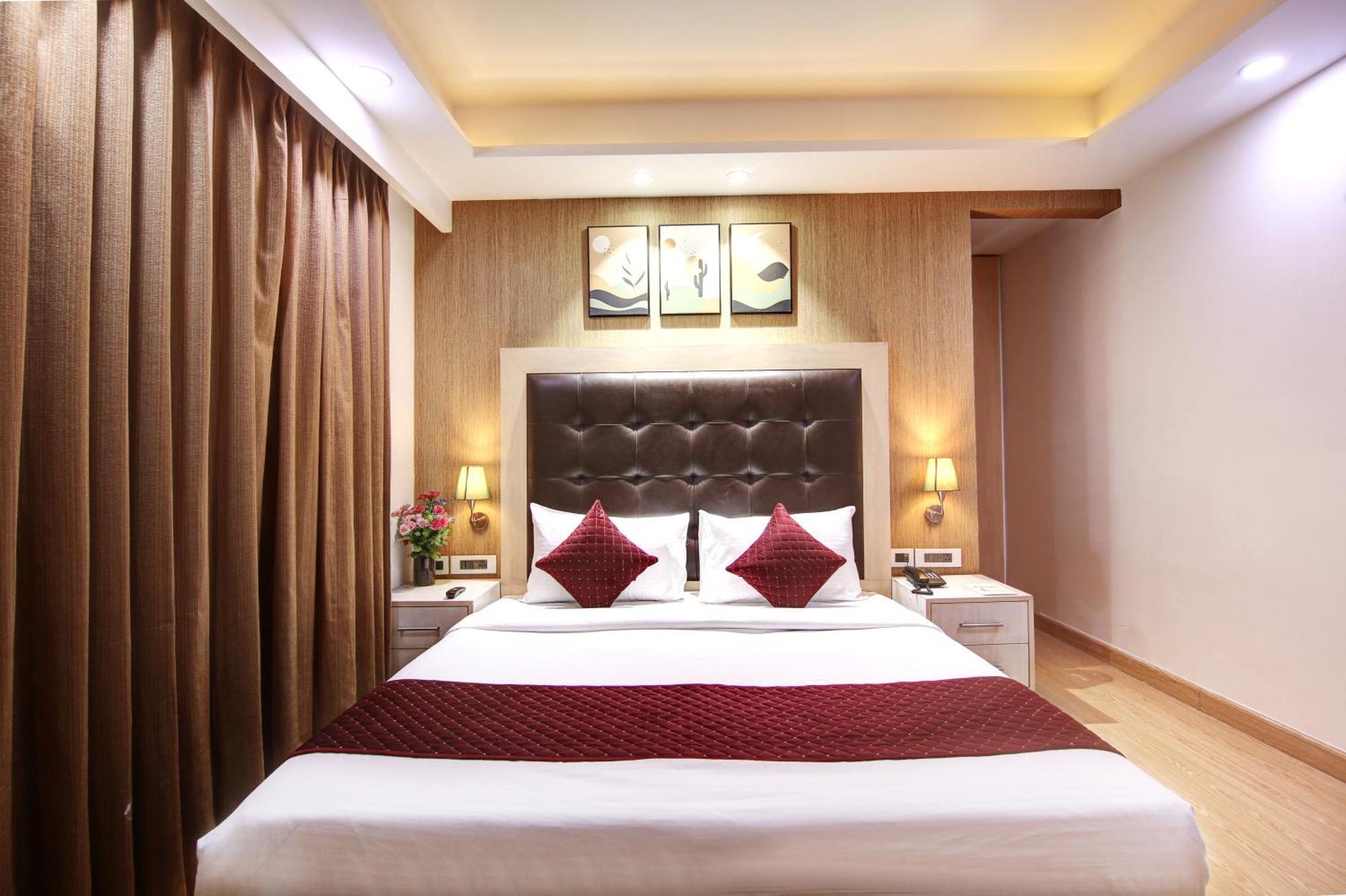 Limewood - Unitech Cyber Park Hotel