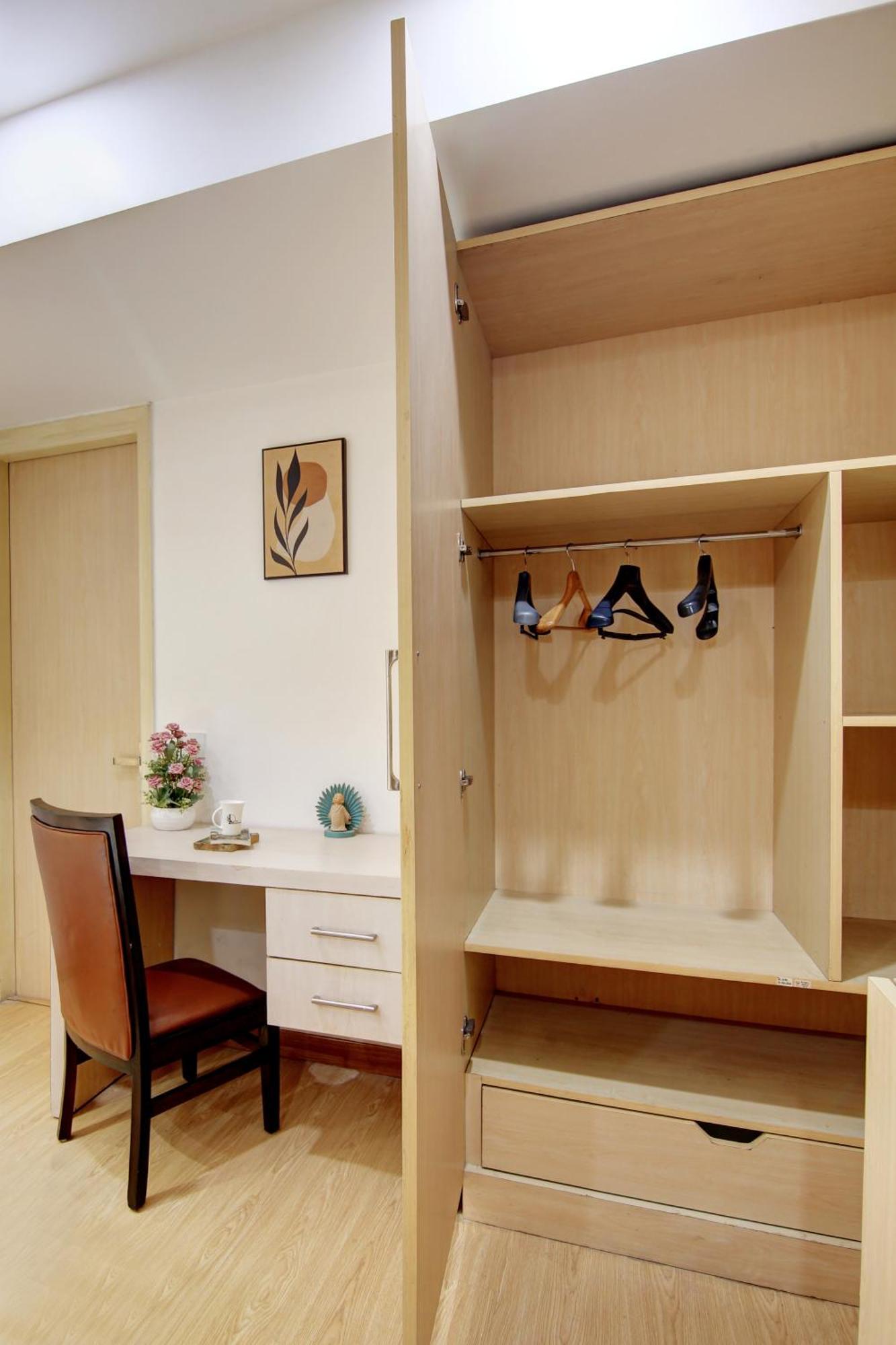 Limewood - Unitech Cyber Park Hotel Gurgaon