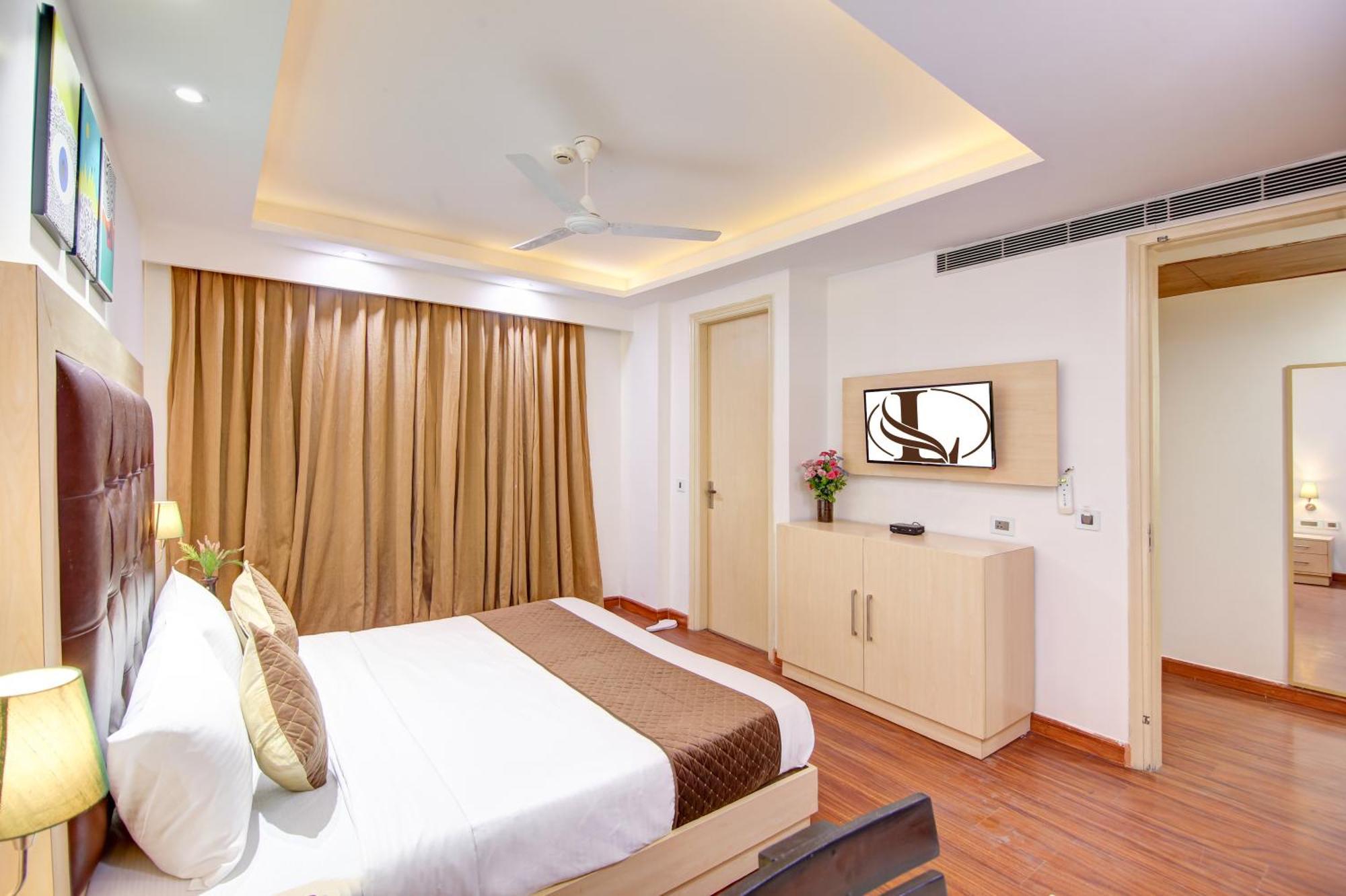 Limewood - Unitech Cyber Park 3* Gurgaon