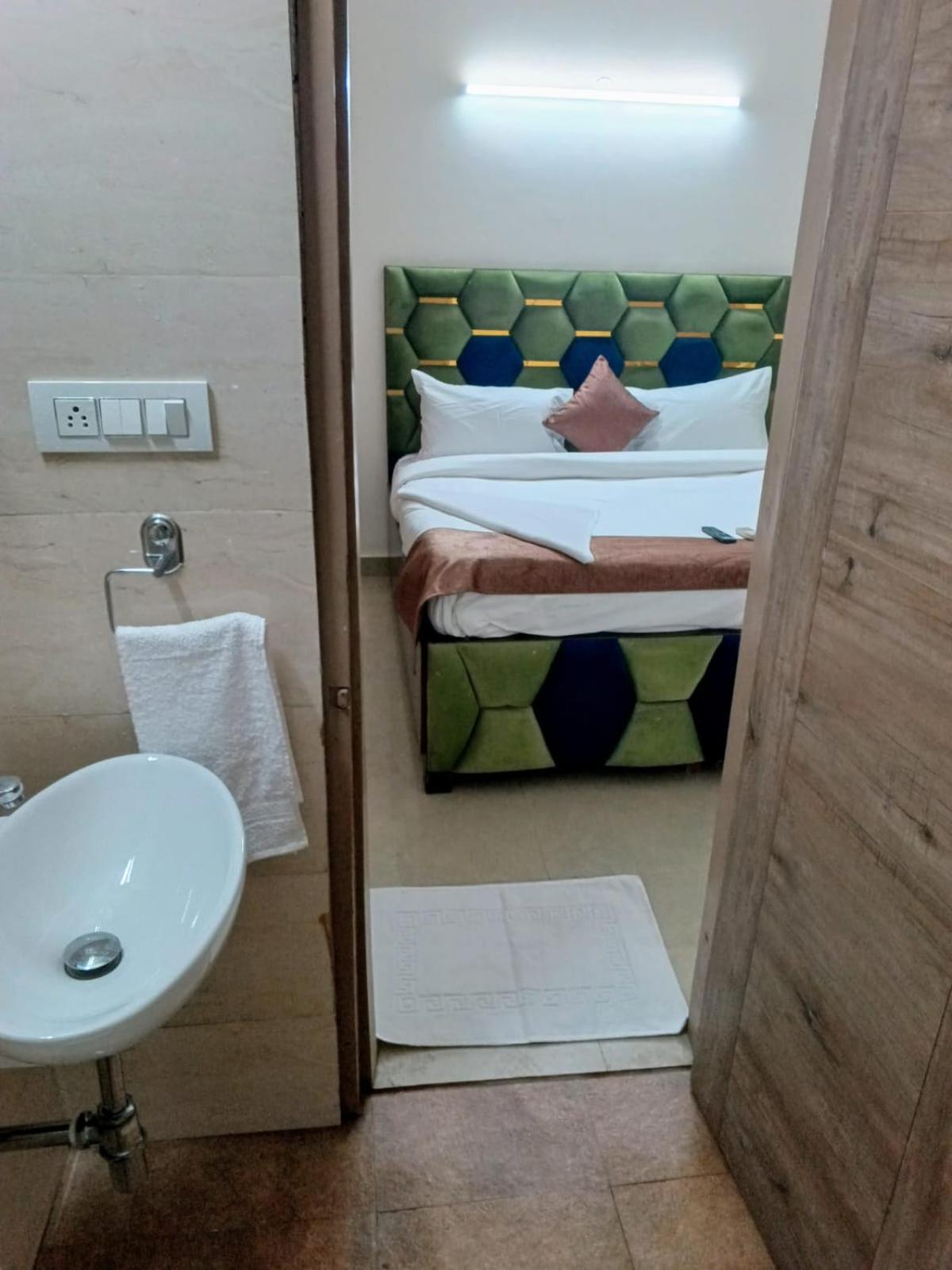 Soooper Guest house