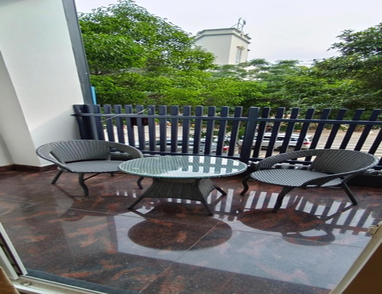 Haris Court- Cyber Hub 3* Gurgaon