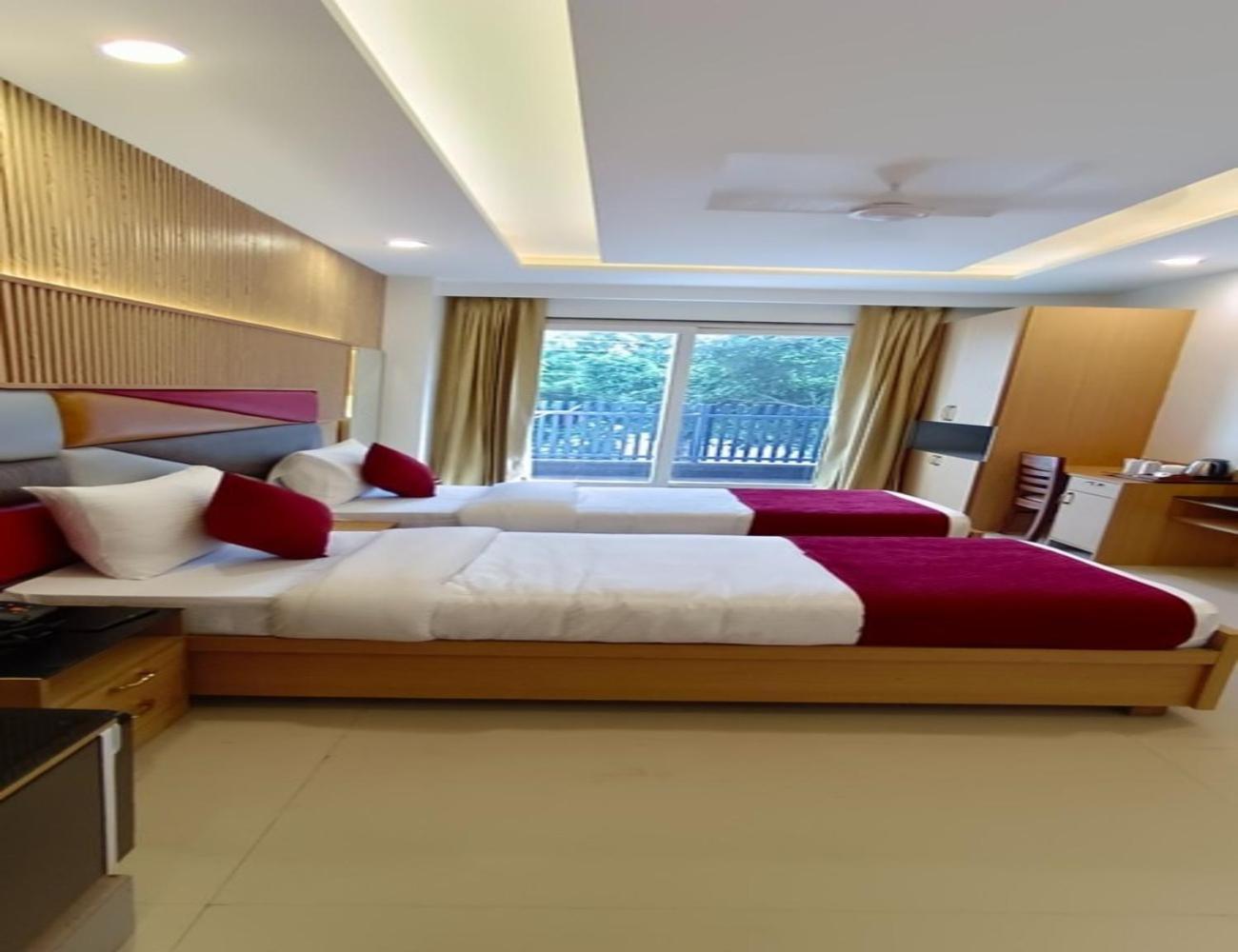 Haris Court- Cyber Hub 3*