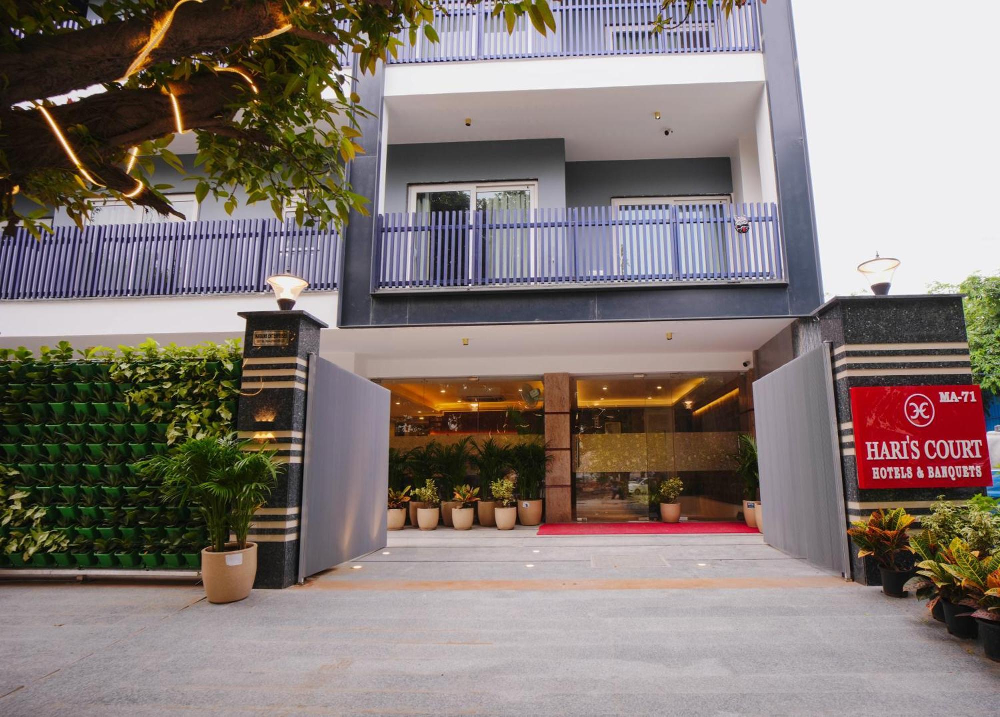Hotel Haris Court- Cyber Hub