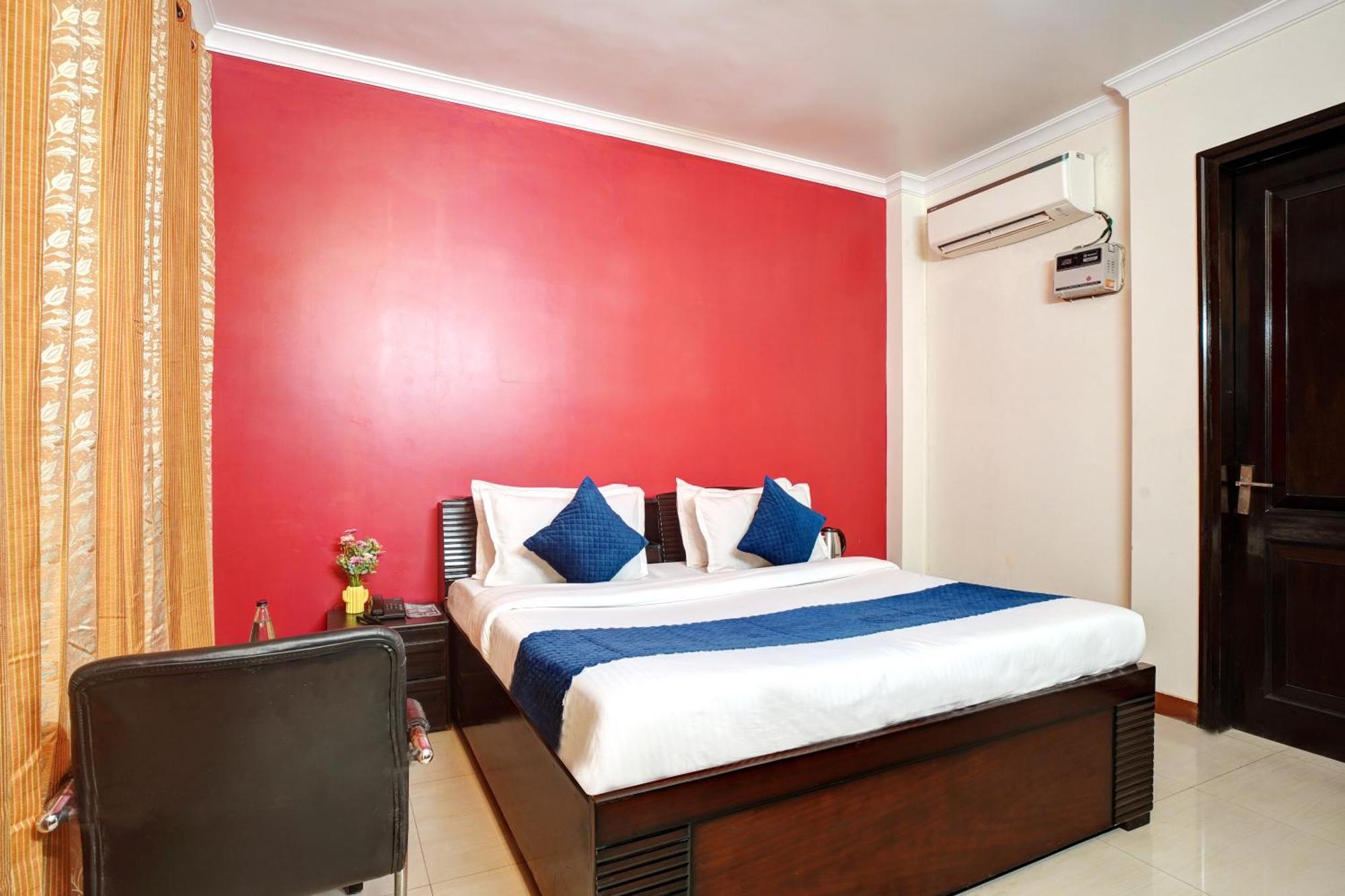 Hotel Nexhub - Huda Centre Gurgaon