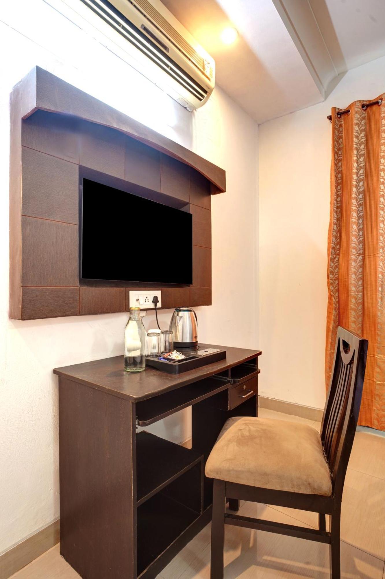 Hotel Nexhub - Huda Centre Gurgaon