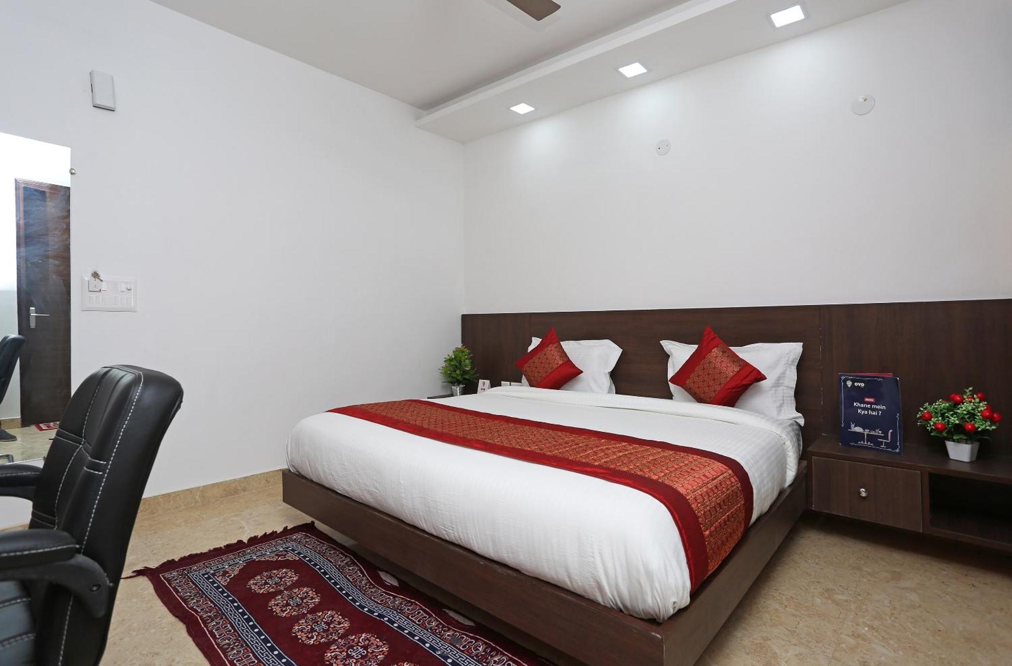 Hotel O Residency Near Appu Ghar