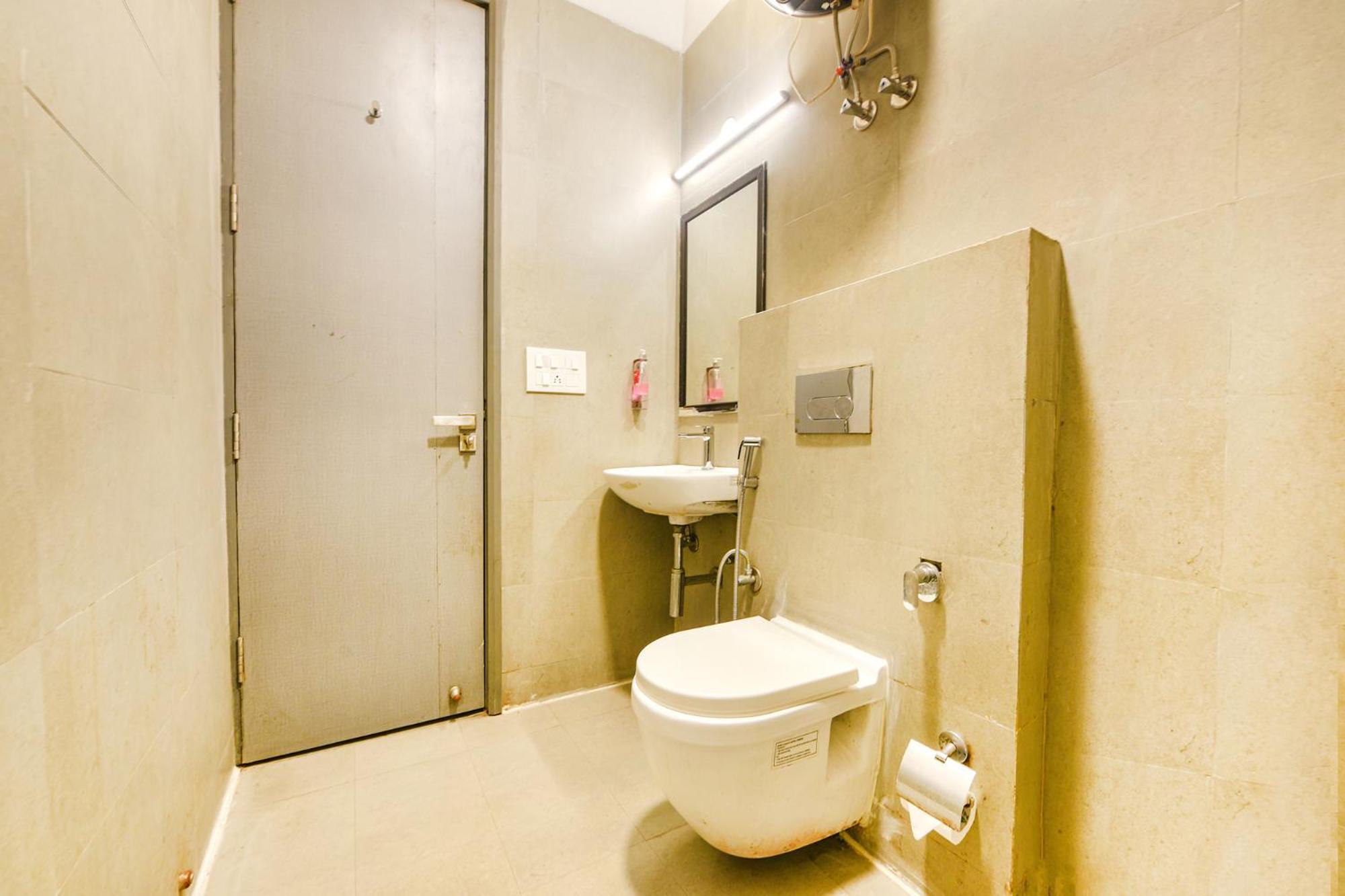 Hotel Fabhotel Comfort Residency I
