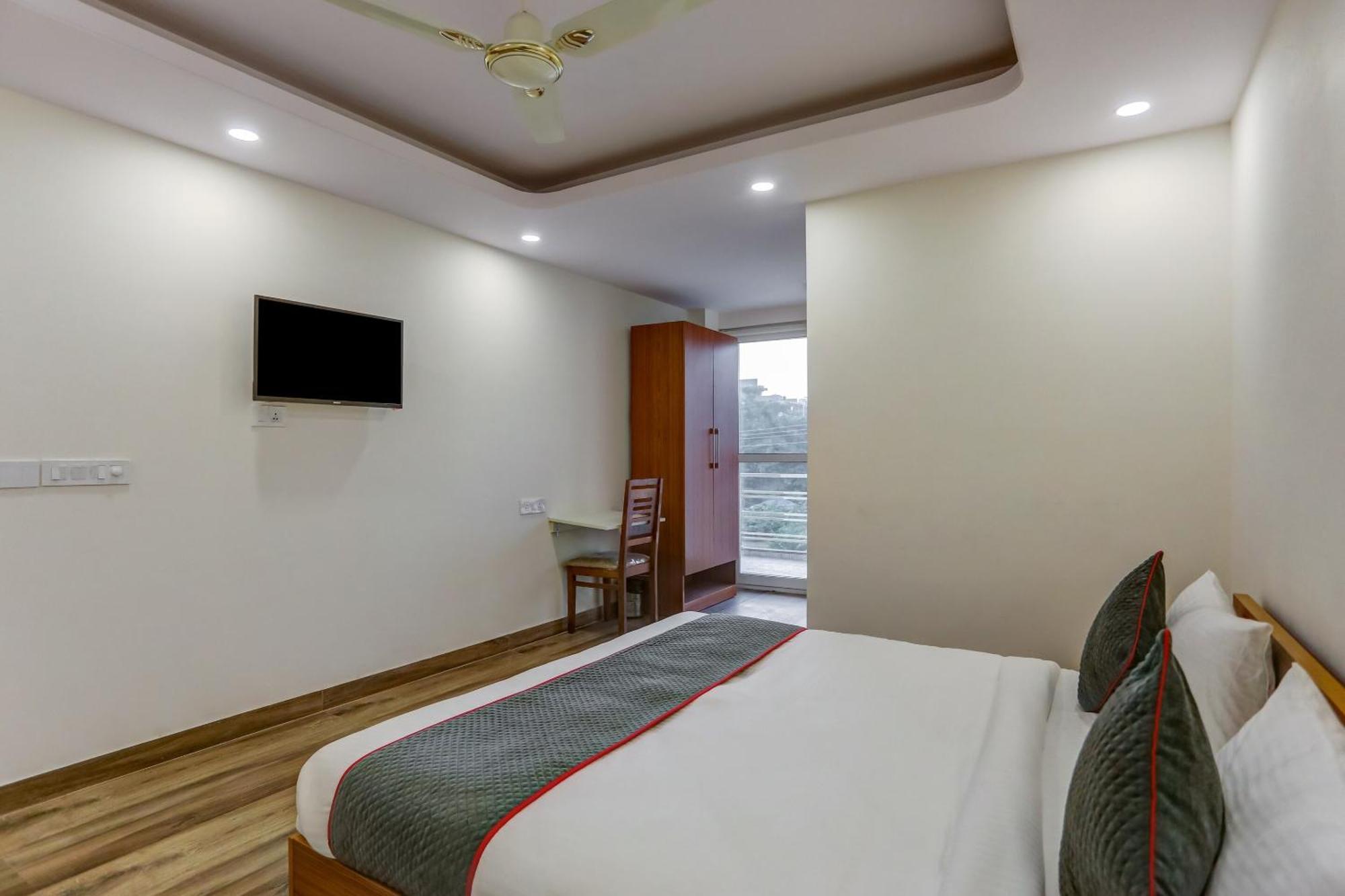 Hotel Collection O The Doors Near Appu Ghar 4*