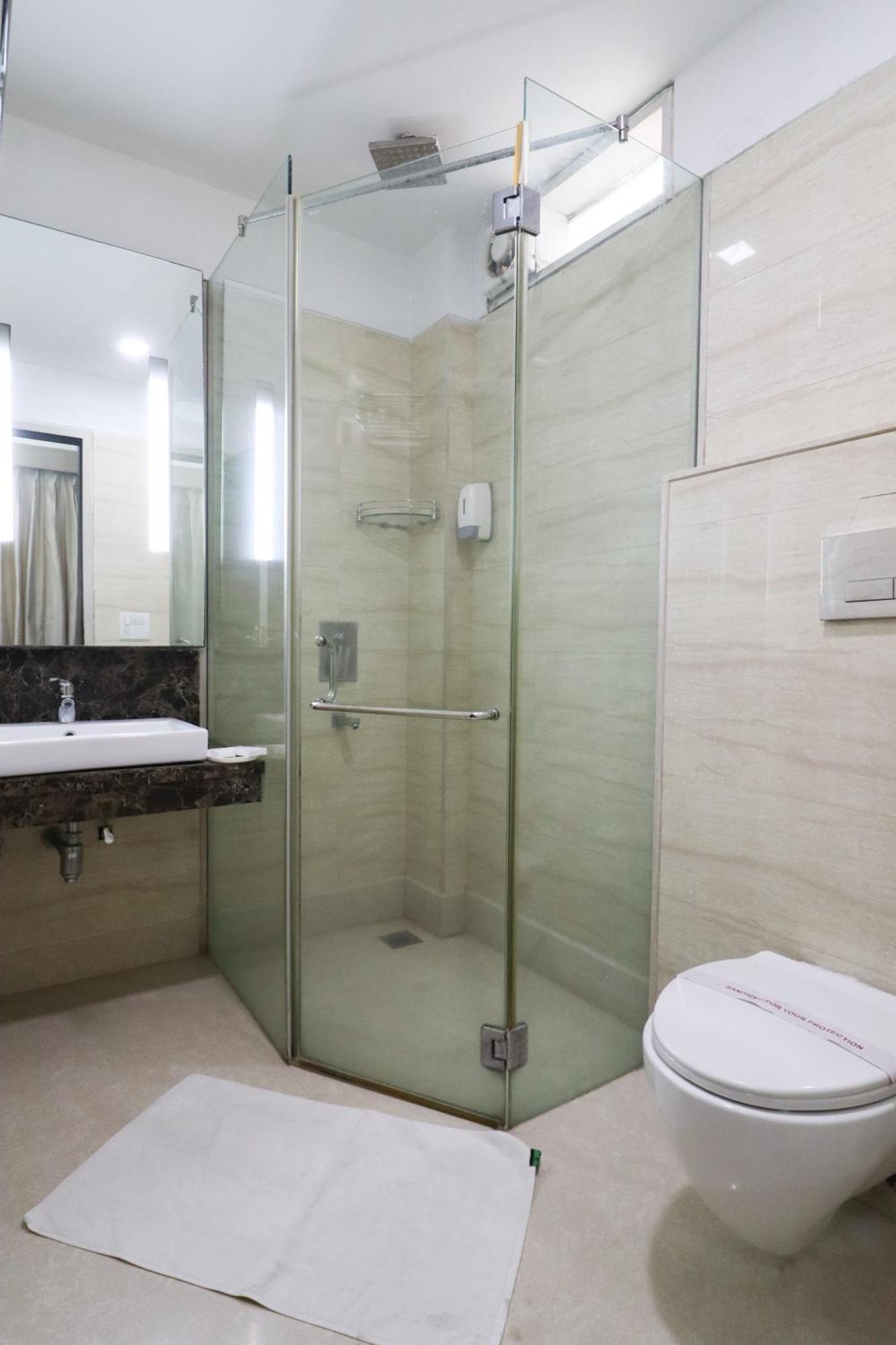 Convenient Executive Near Mg Road Metro *