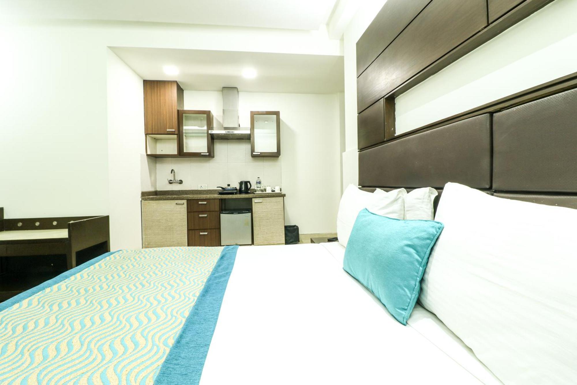 Convenient Executive Near Mg Road Metro Apartment *