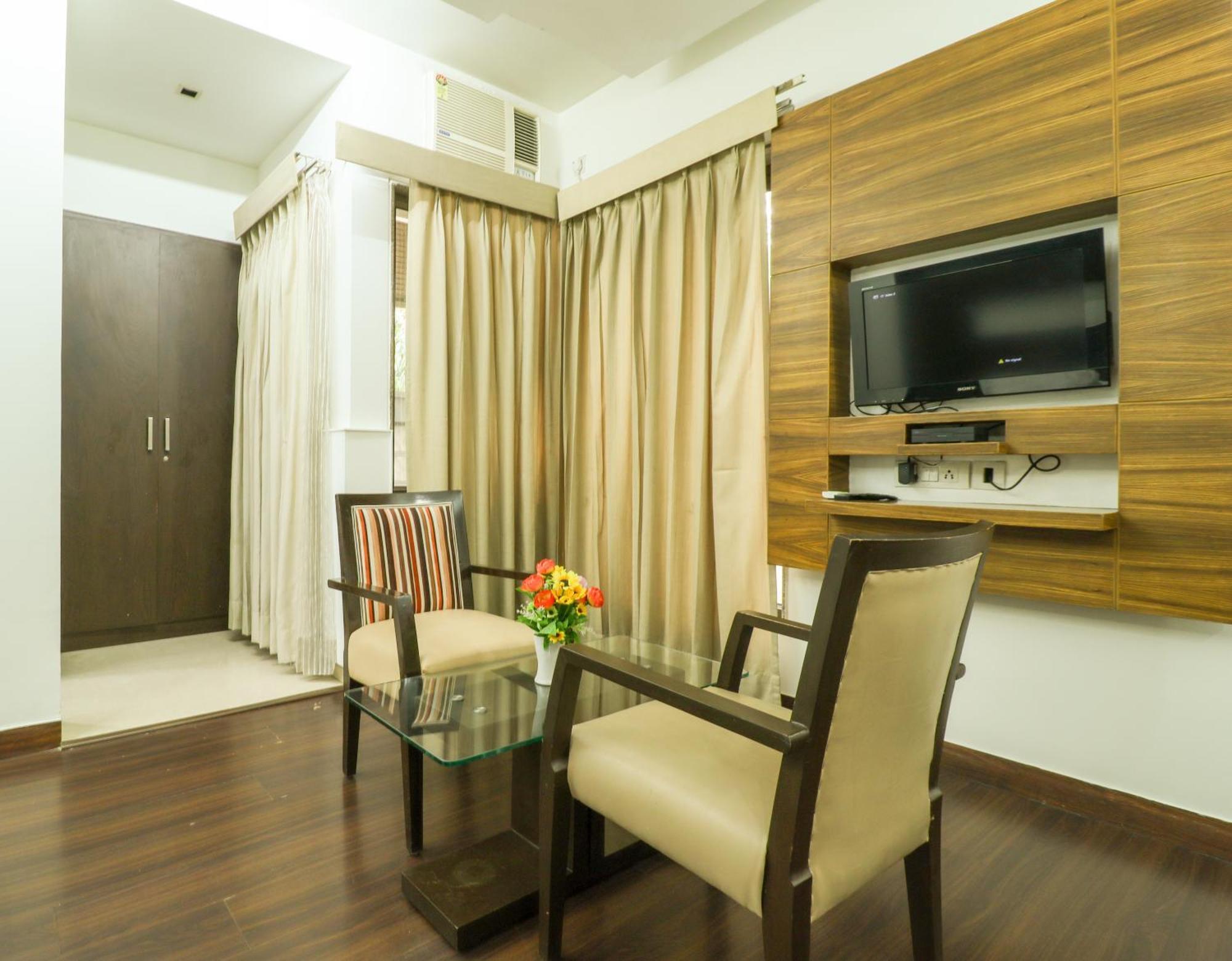 Convenient Executive Near Mg Road Metro