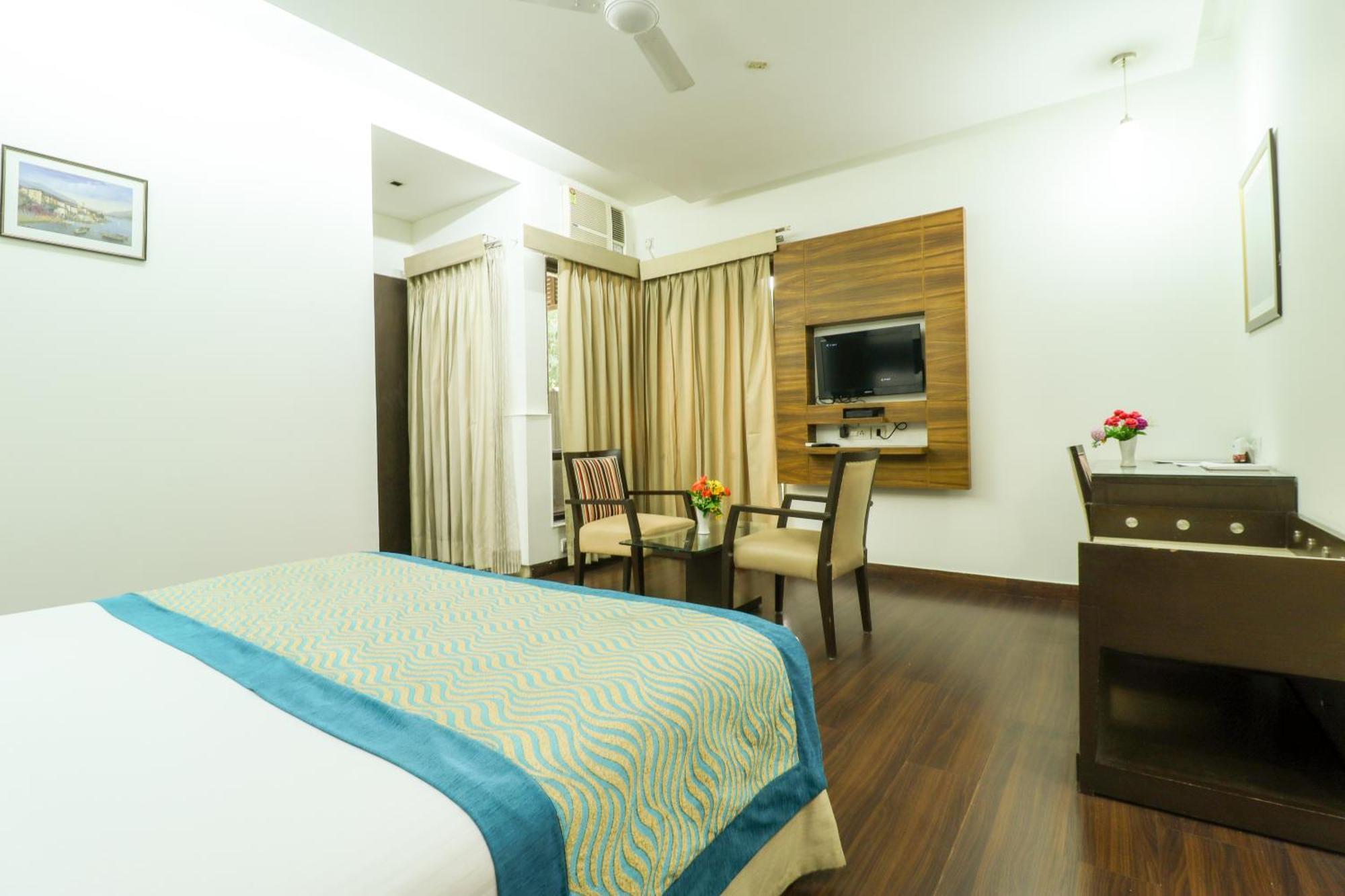 Convenient Executive Near Mg Road Metro * Gurgaon