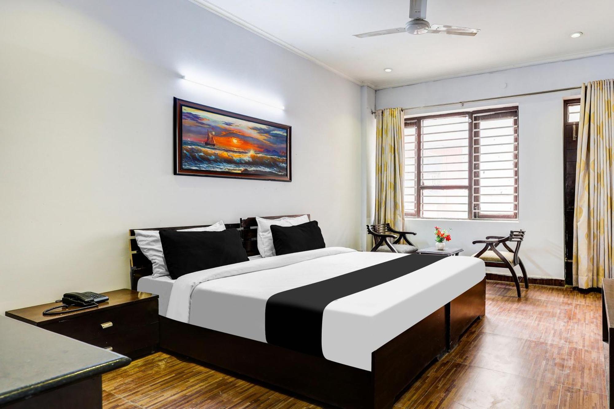 Hotel Super Townhouse Sector 38 Near Medanta