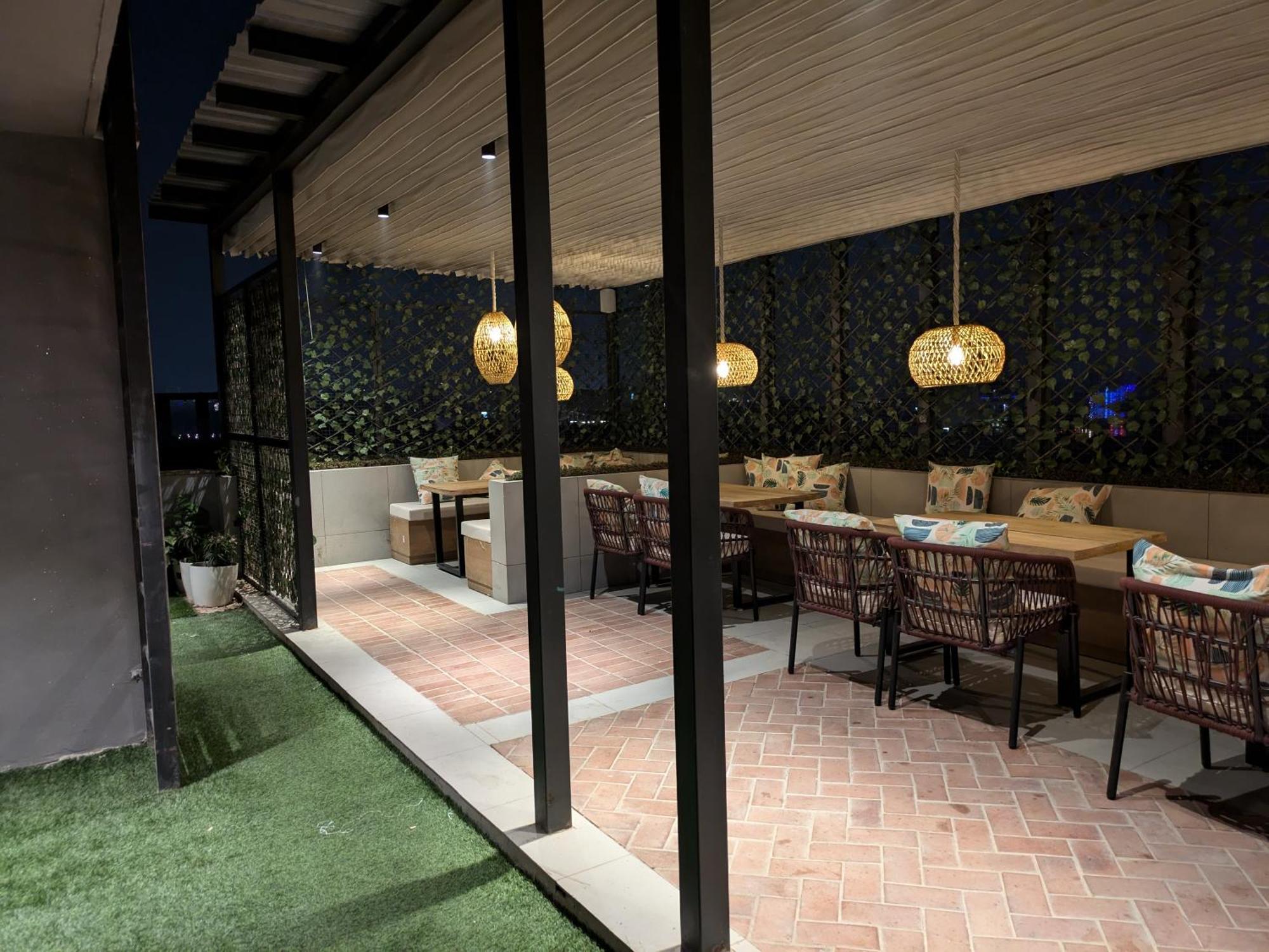 & Residences Guest house Gurgaon
