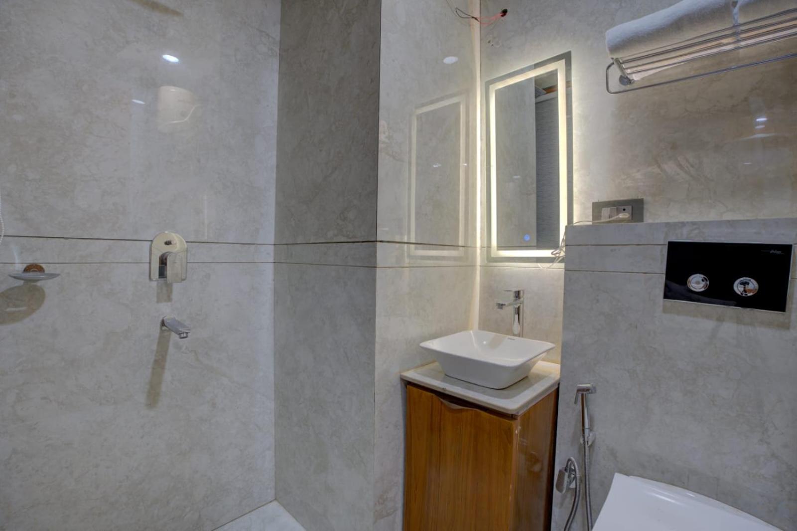 Platinum Service Dlf Cyber Gurgaon