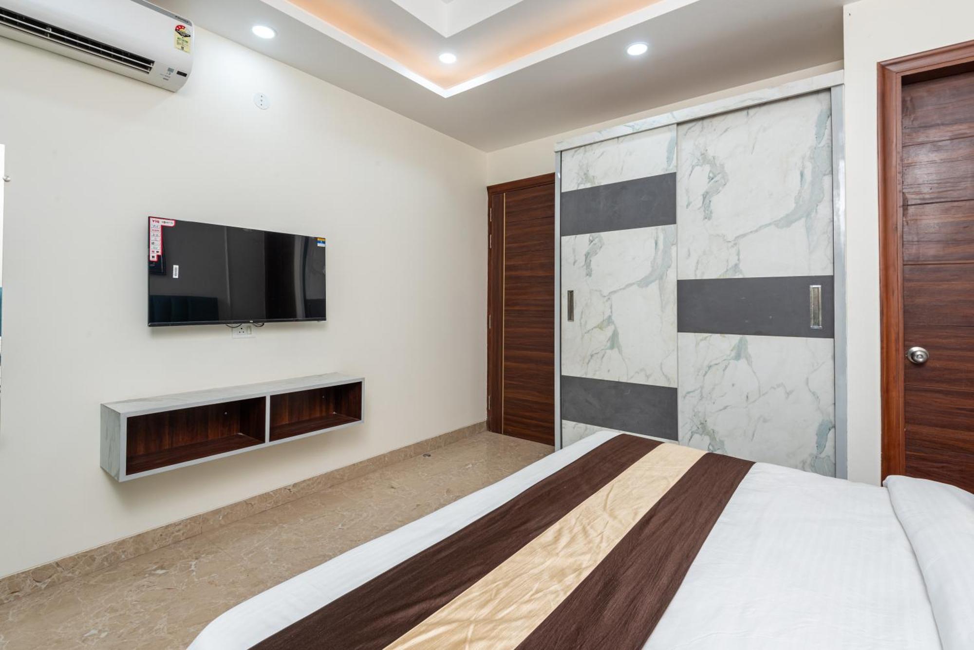 Saavi Sector- 45 Hotel 3*