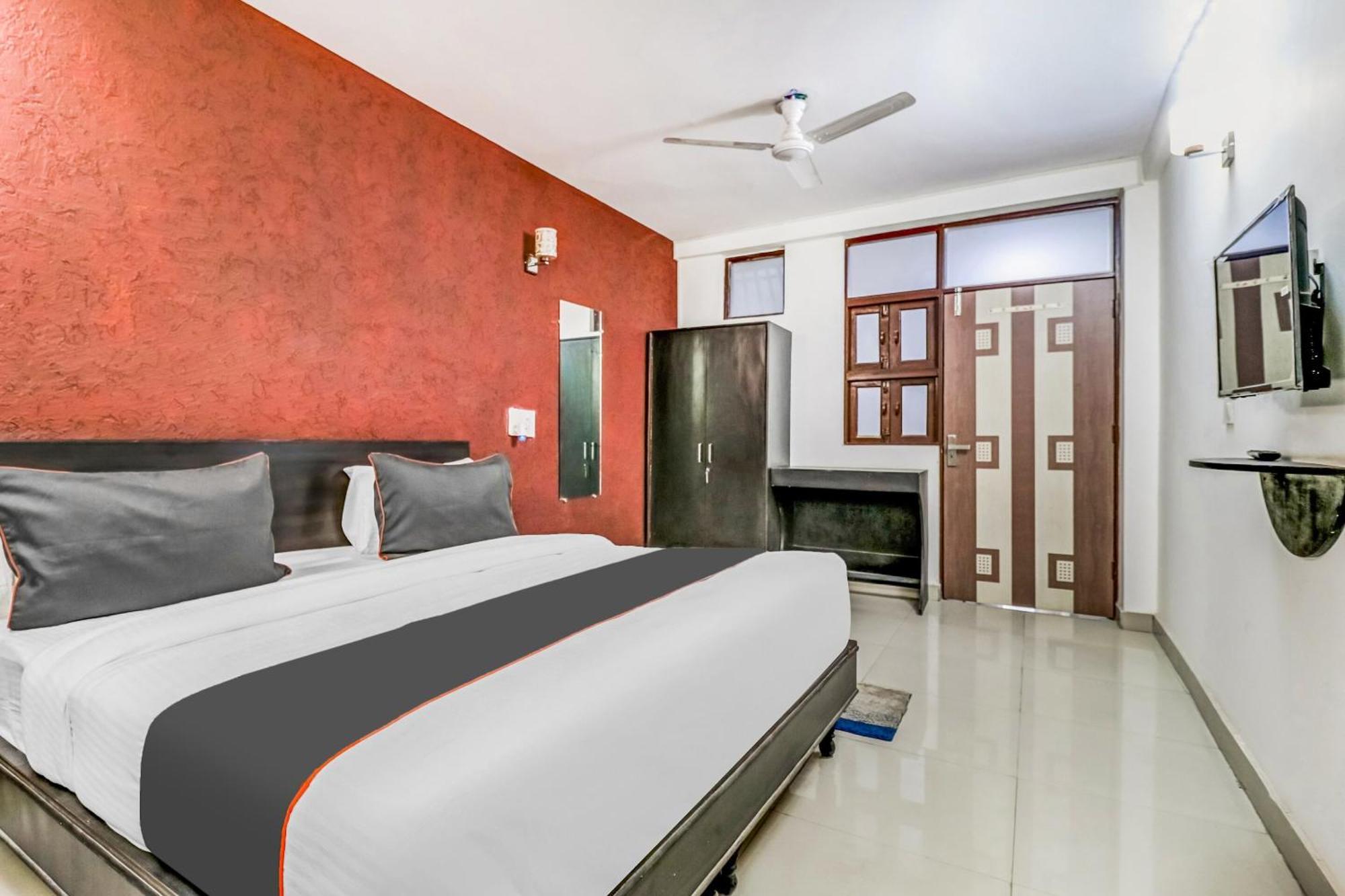 Hotel Collection O Serenity Homes Gurgaon