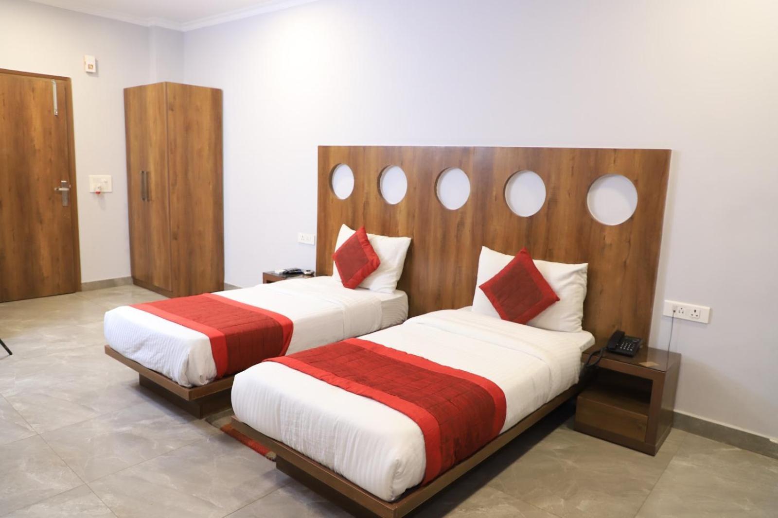 Cymbal -sector 31 Hotel