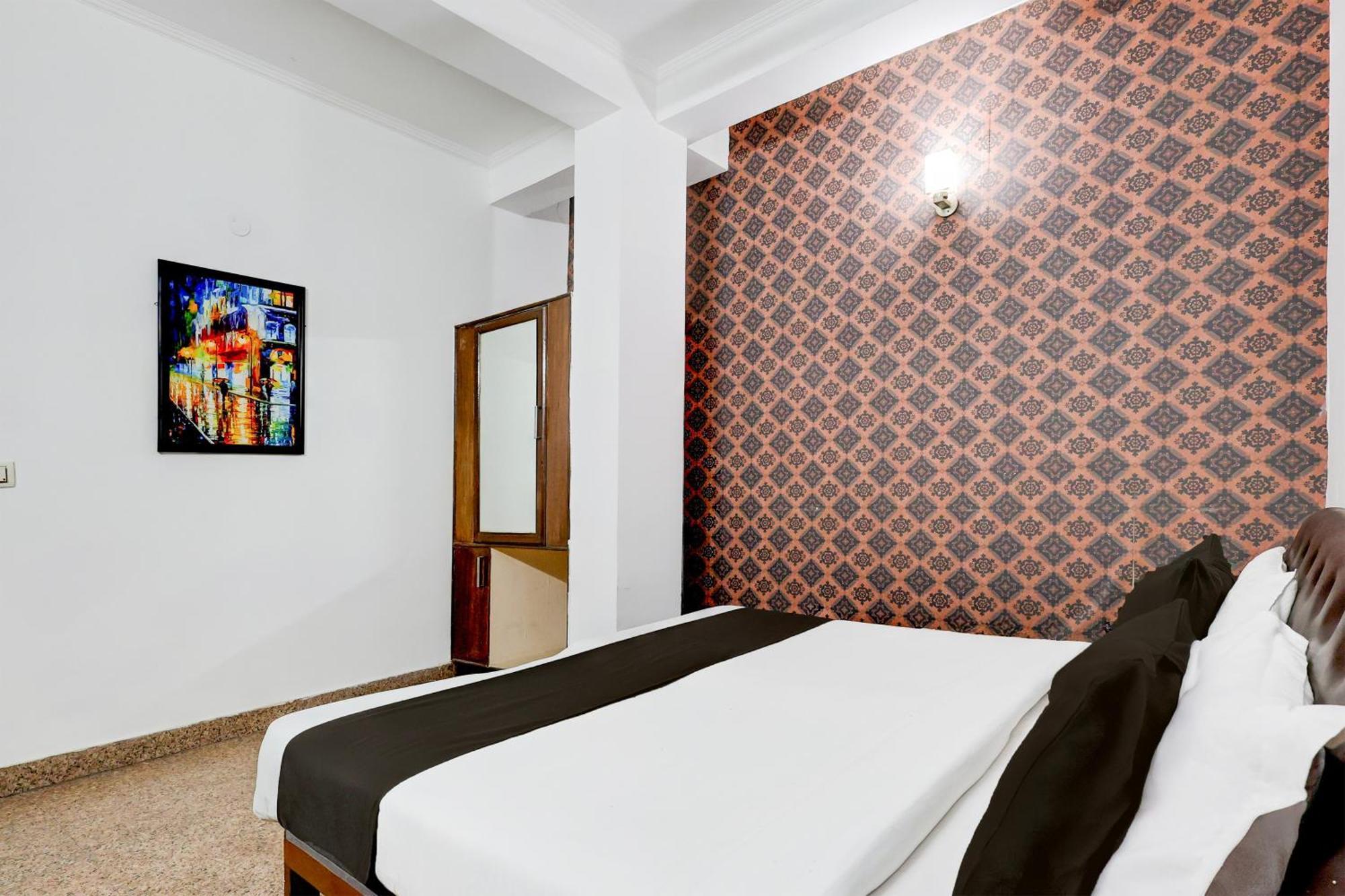 Hotel O Daffodils Dlf Phase 2 Gurgaon