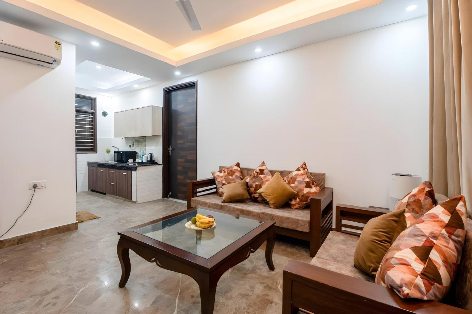 Hotel Cozystays Gurgaon