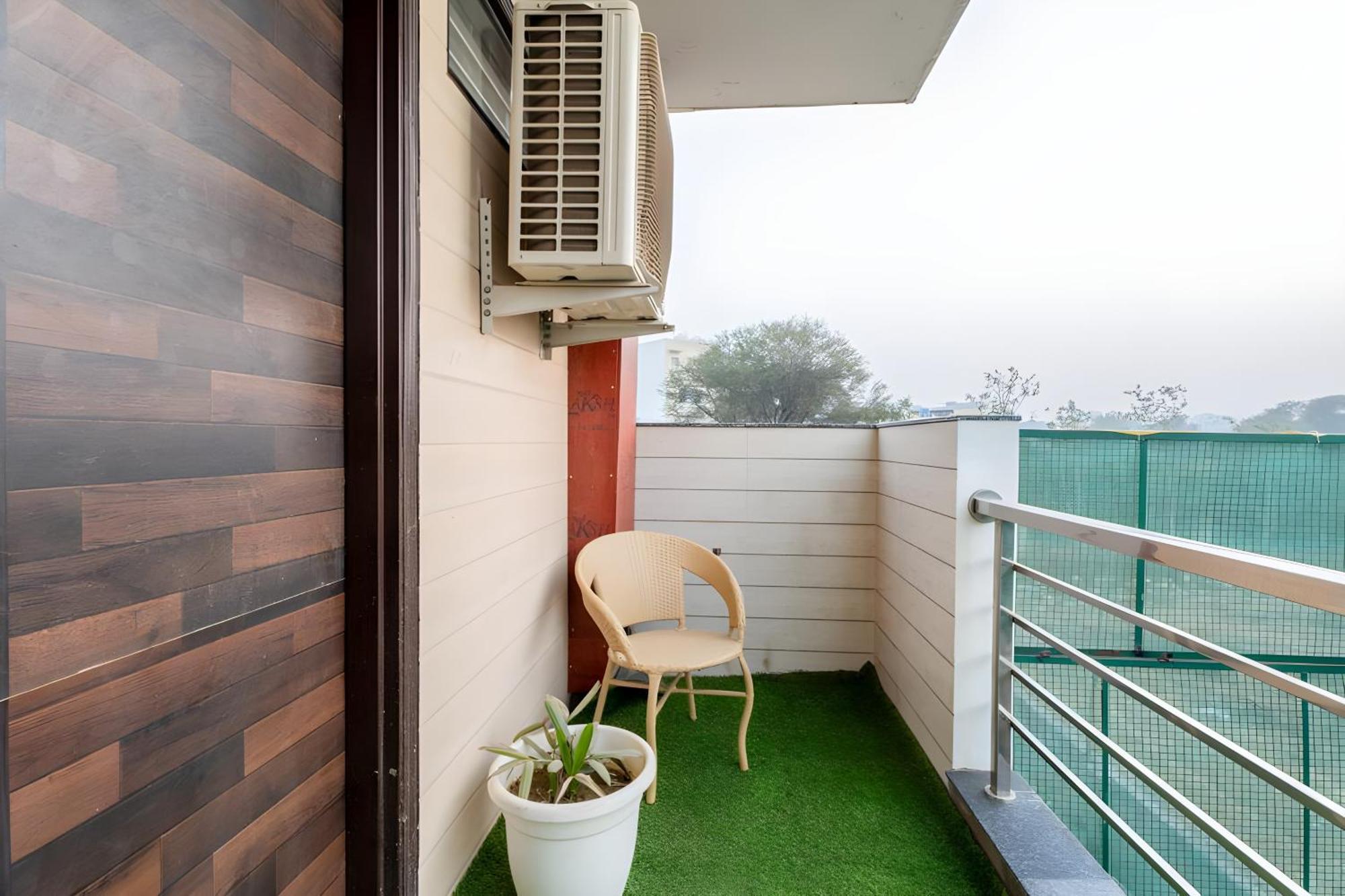 Cozystays Hotel 4*