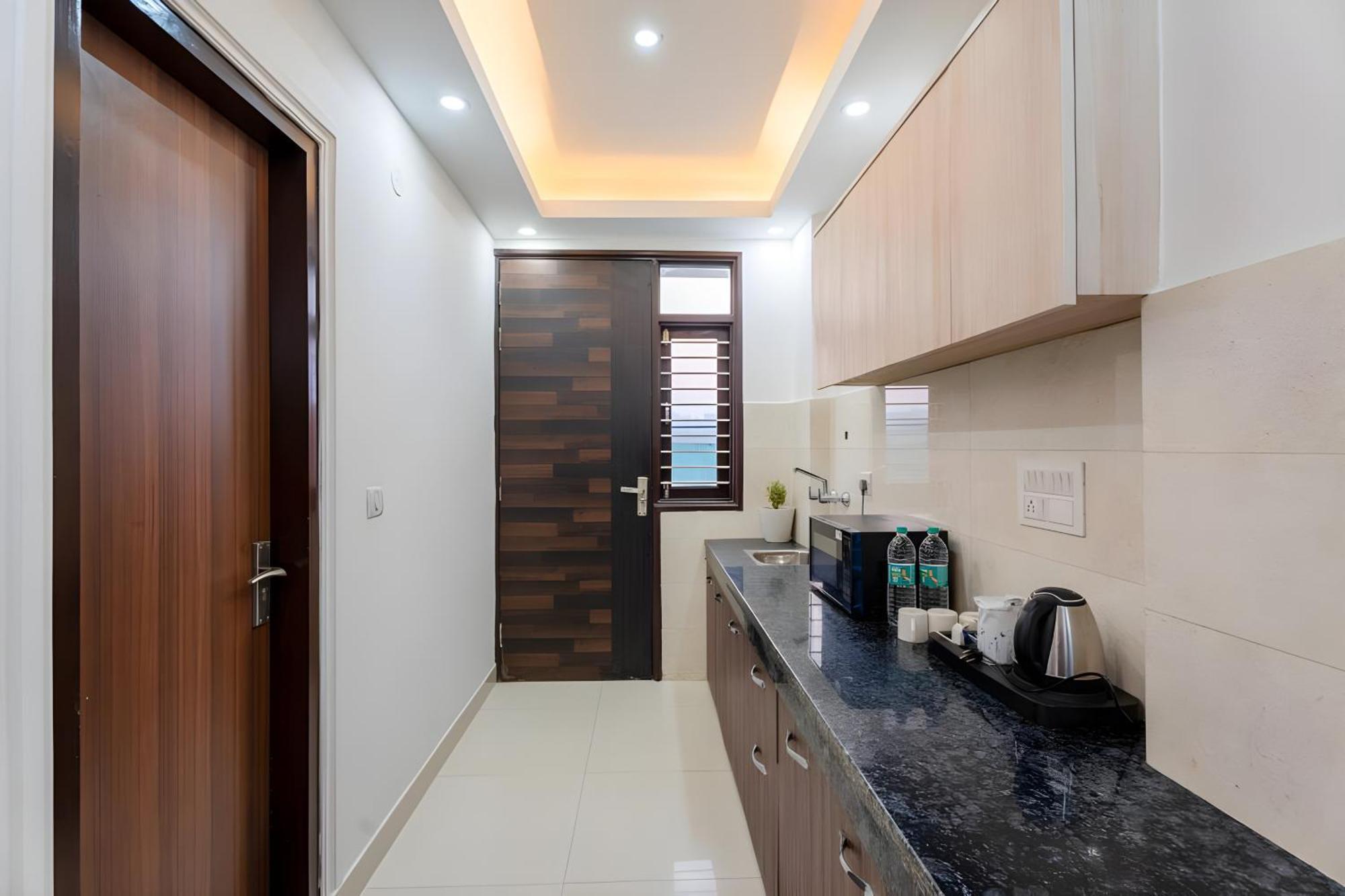 Cozystays Hotel