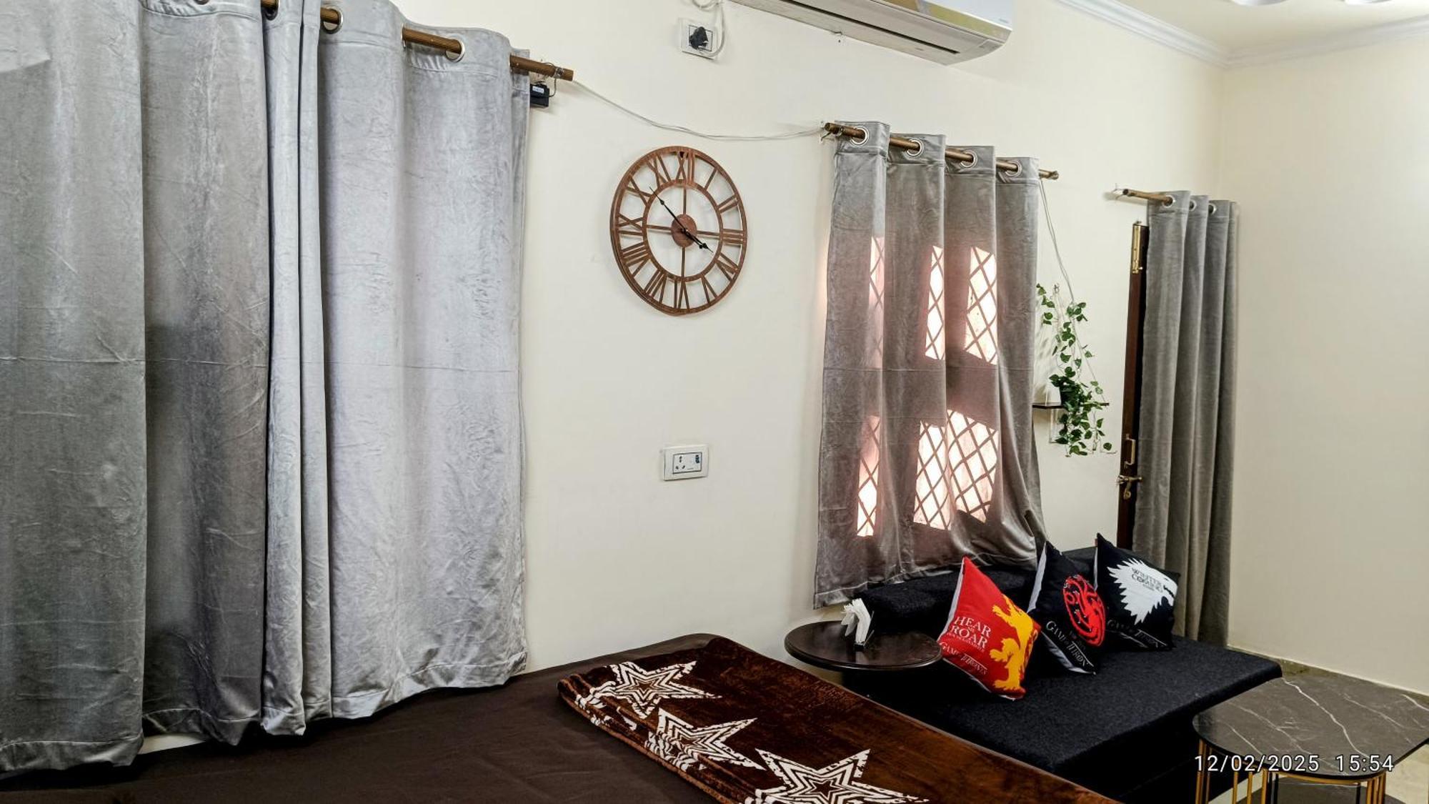 Zy - Blue Sky - Party, Group, Couple, Family Apartment *