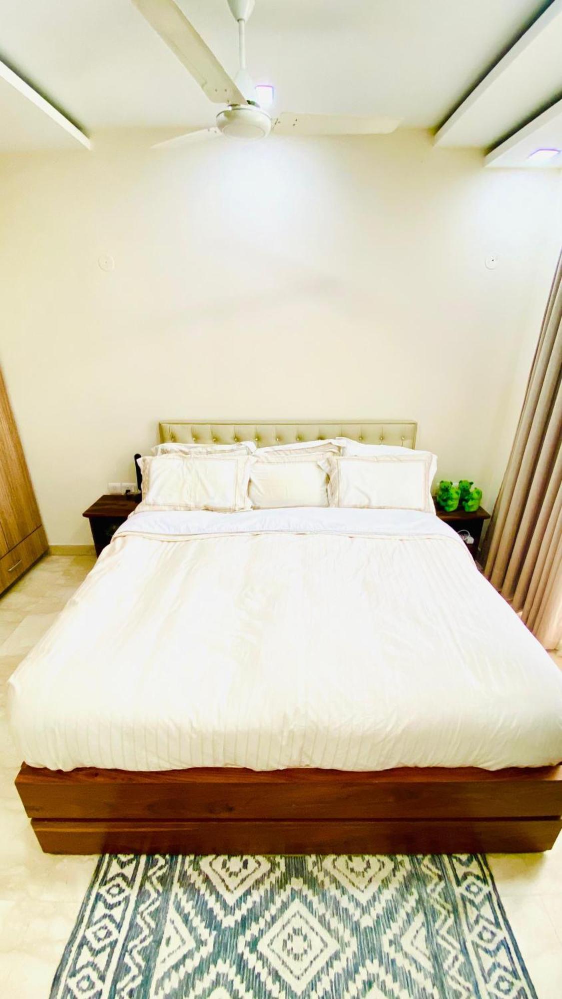 Luxury Living Expert Fully Furnished * Gurgaon