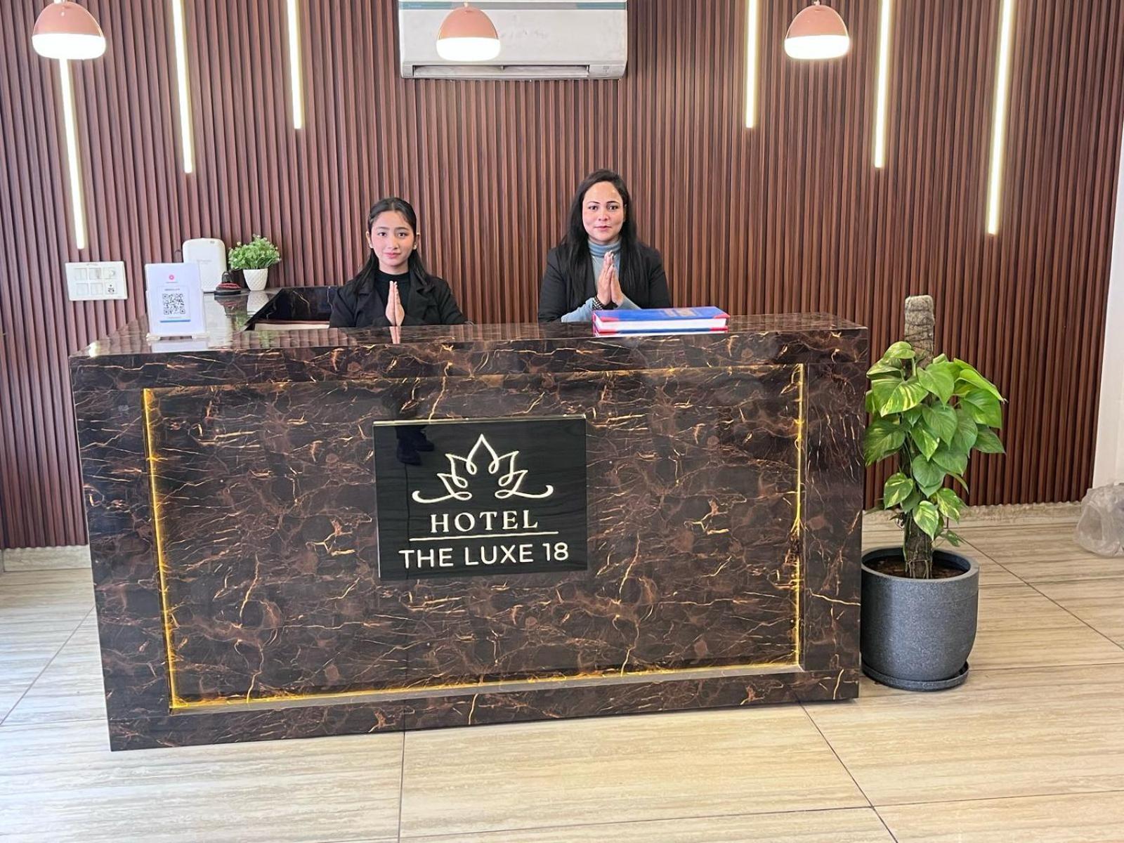 The Luxe 18 - Golf Course Road Hotel 3*