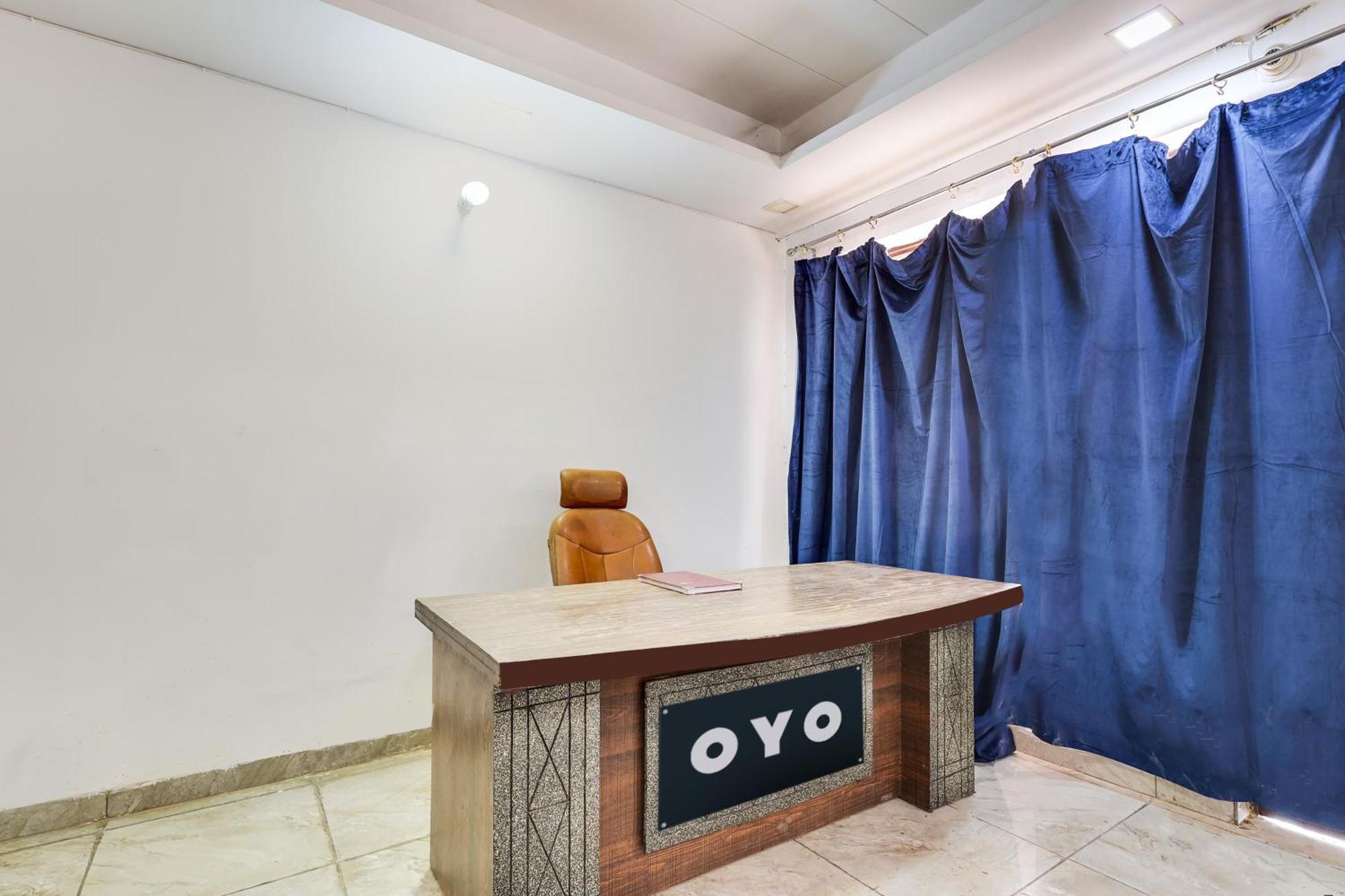 O Circle Residency Hotel Gurgaon