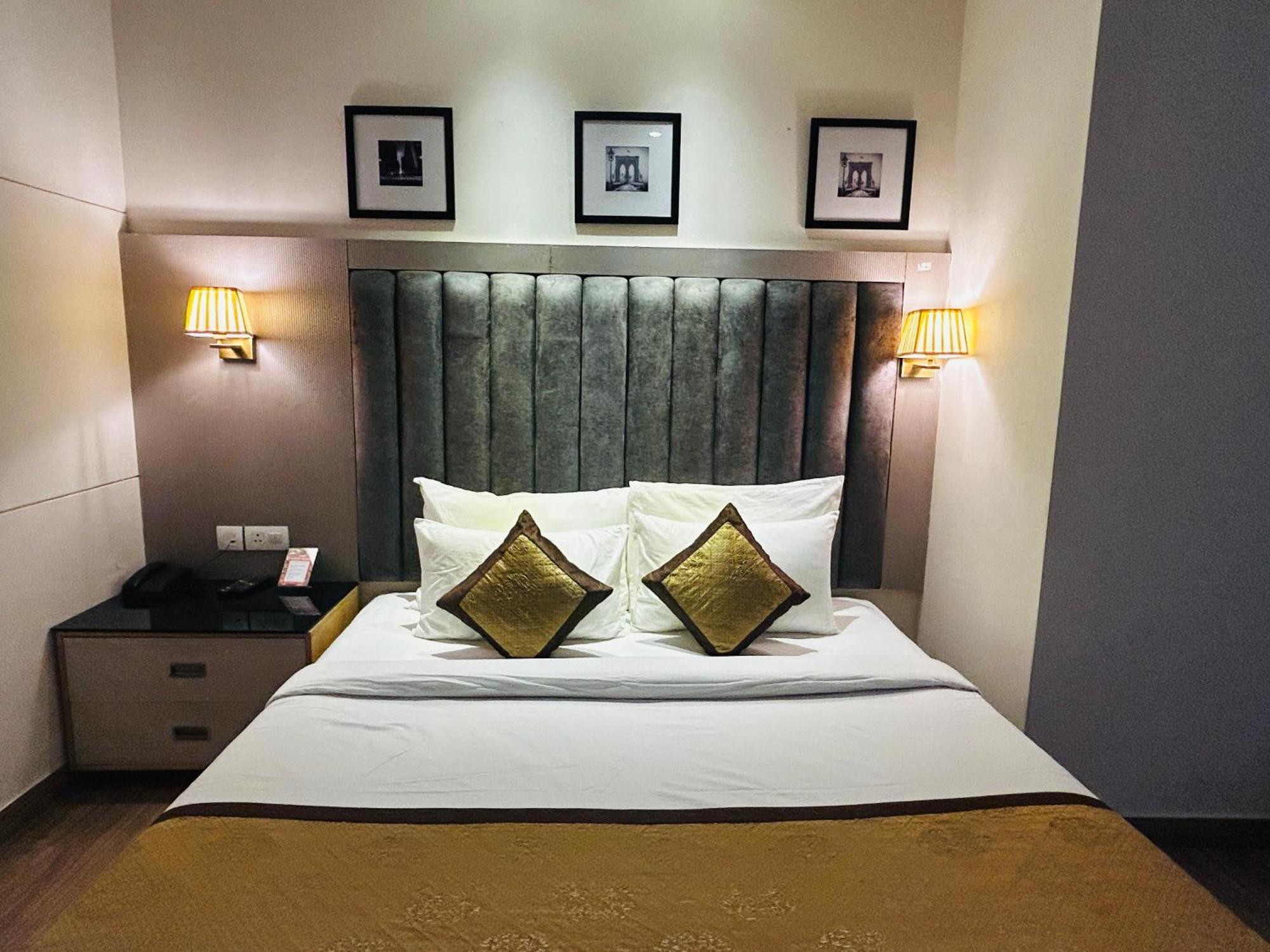 Sakura Gold Hotel 4*